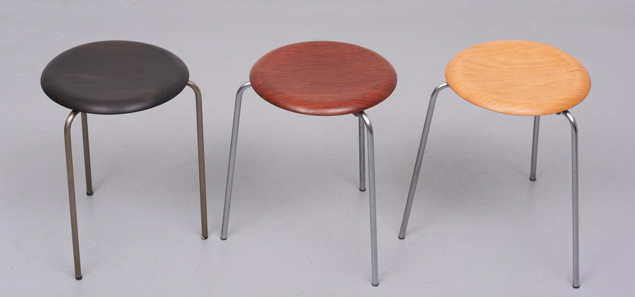 3 Original Arne Jacobsen for Fritz Hansen Dot Stools 1970s In Good Condition In Den Haag, NL