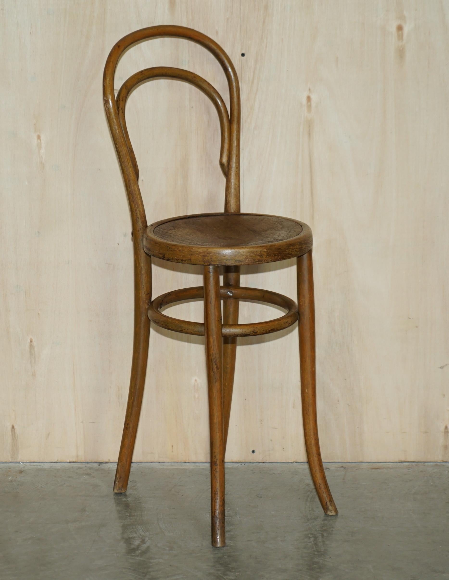 Early 20th Century 3 Original circa 1920 Mundus Vienna Austria Bentwood High Back Kitchen Chairs For Sale