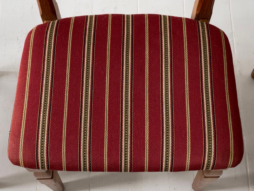 3 Original Henning Kjærnulf Esszimmerstühle in Eiche massiv und Wollstoff 1970er im Angebot 3