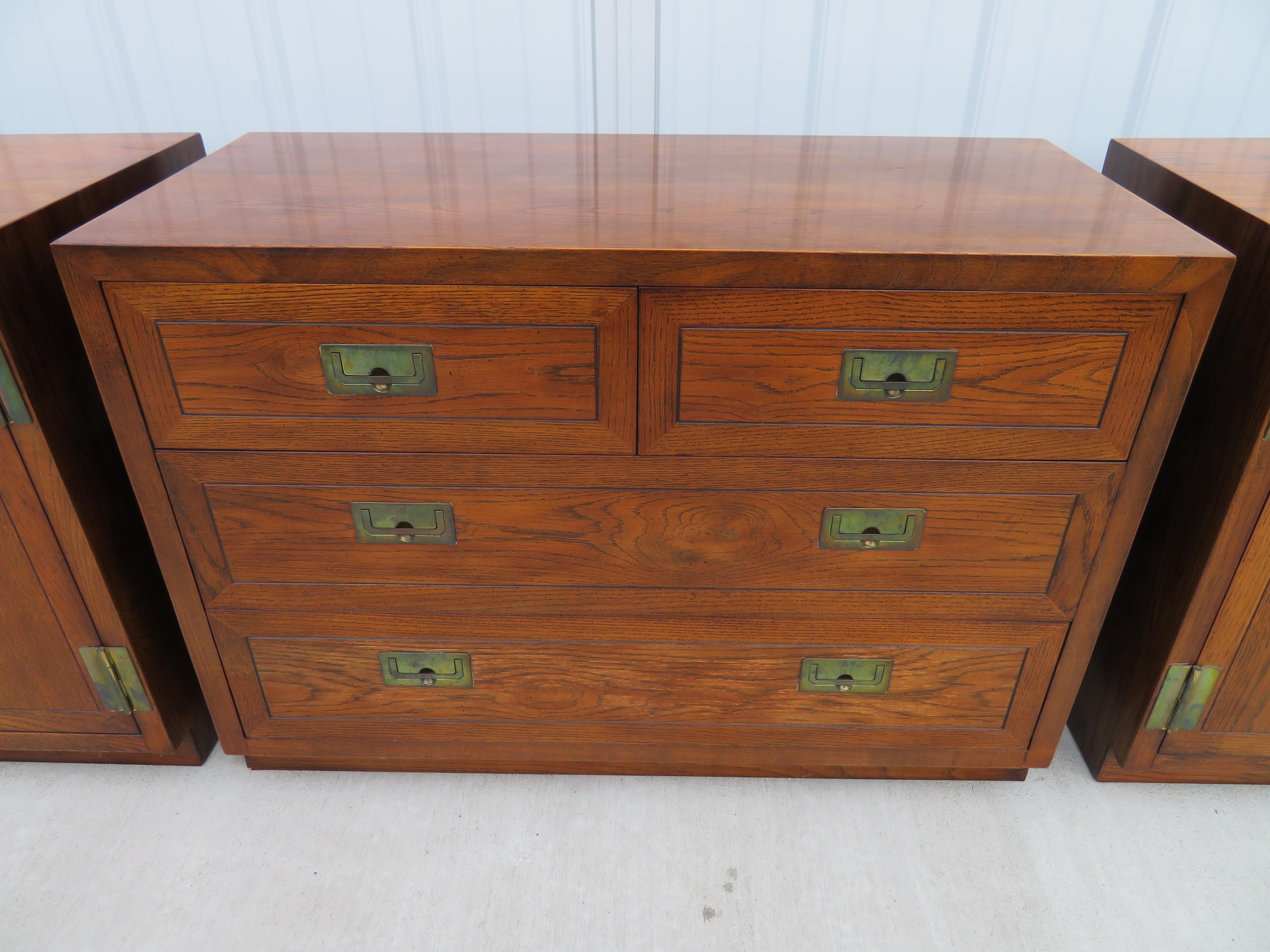 3 Outstanding Henredon Campaign Chest Cabinet Credenza Mid-Century Modern In Good Condition In Pemberton, NJ