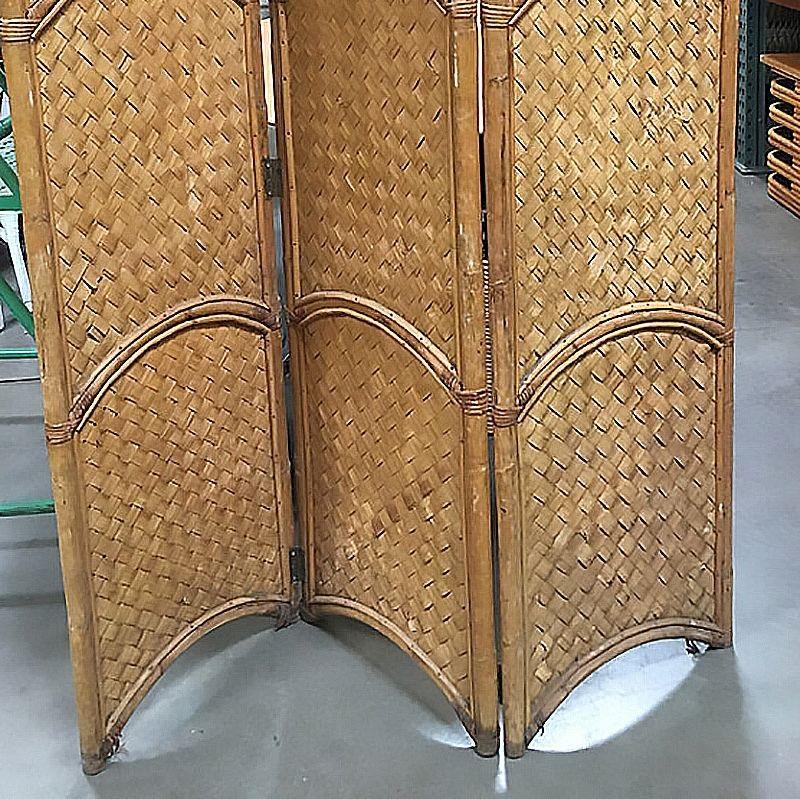 American 3 Panel Arched Wicker Woven & Rattan Folding Screen For Sale