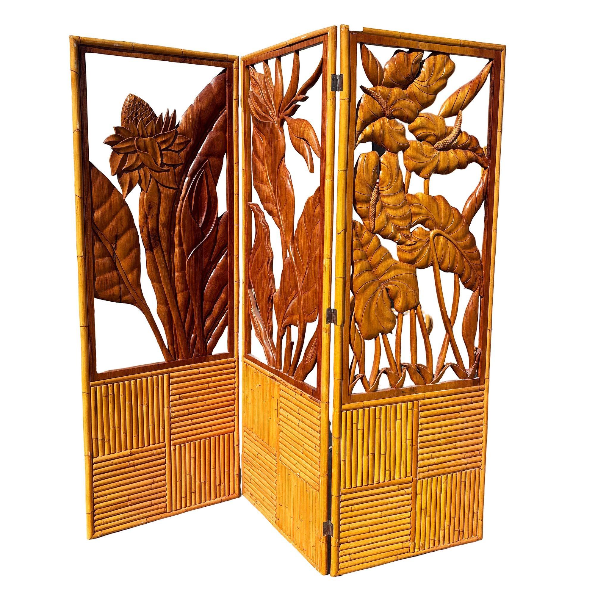 3 Panel Mid-Century geschnitzt Koa Holz & Stacked Rattan Folding Screen (amerikanisch) im Angebot