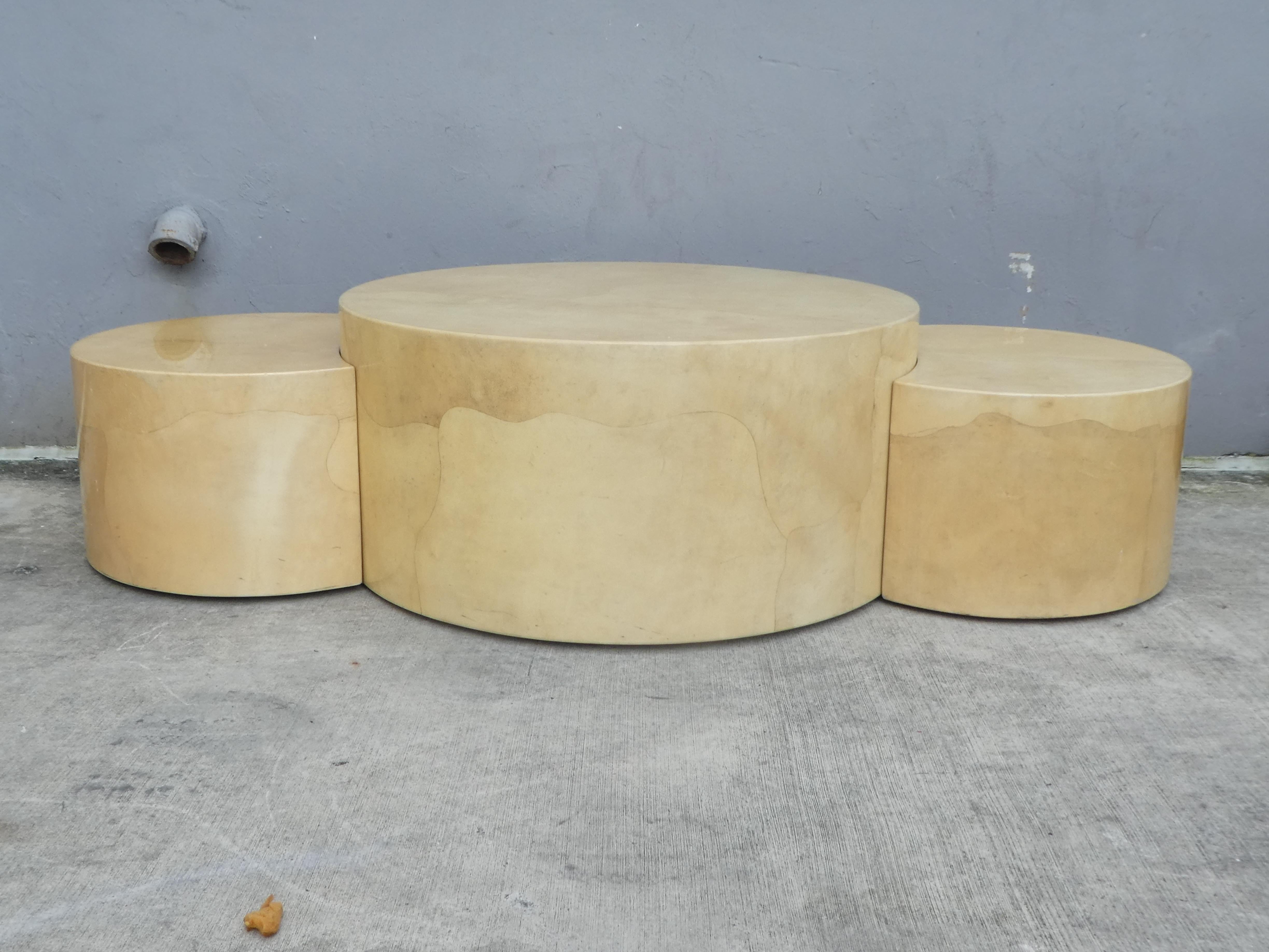 3-Part Lacquered Goatskin Coffee Table with 2 Seats In Good Condition In Ft. Lauderdale, FL