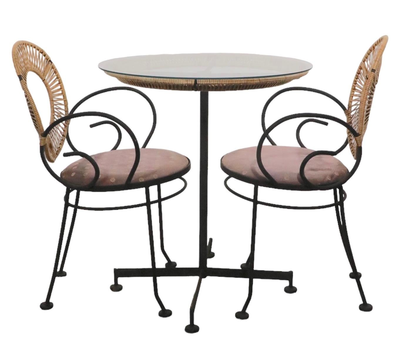 Mid Century Cafe Dinette Set Inc. Table and Two Chairs Attributed to Umanoff In Good Condition For Sale In New York, NY