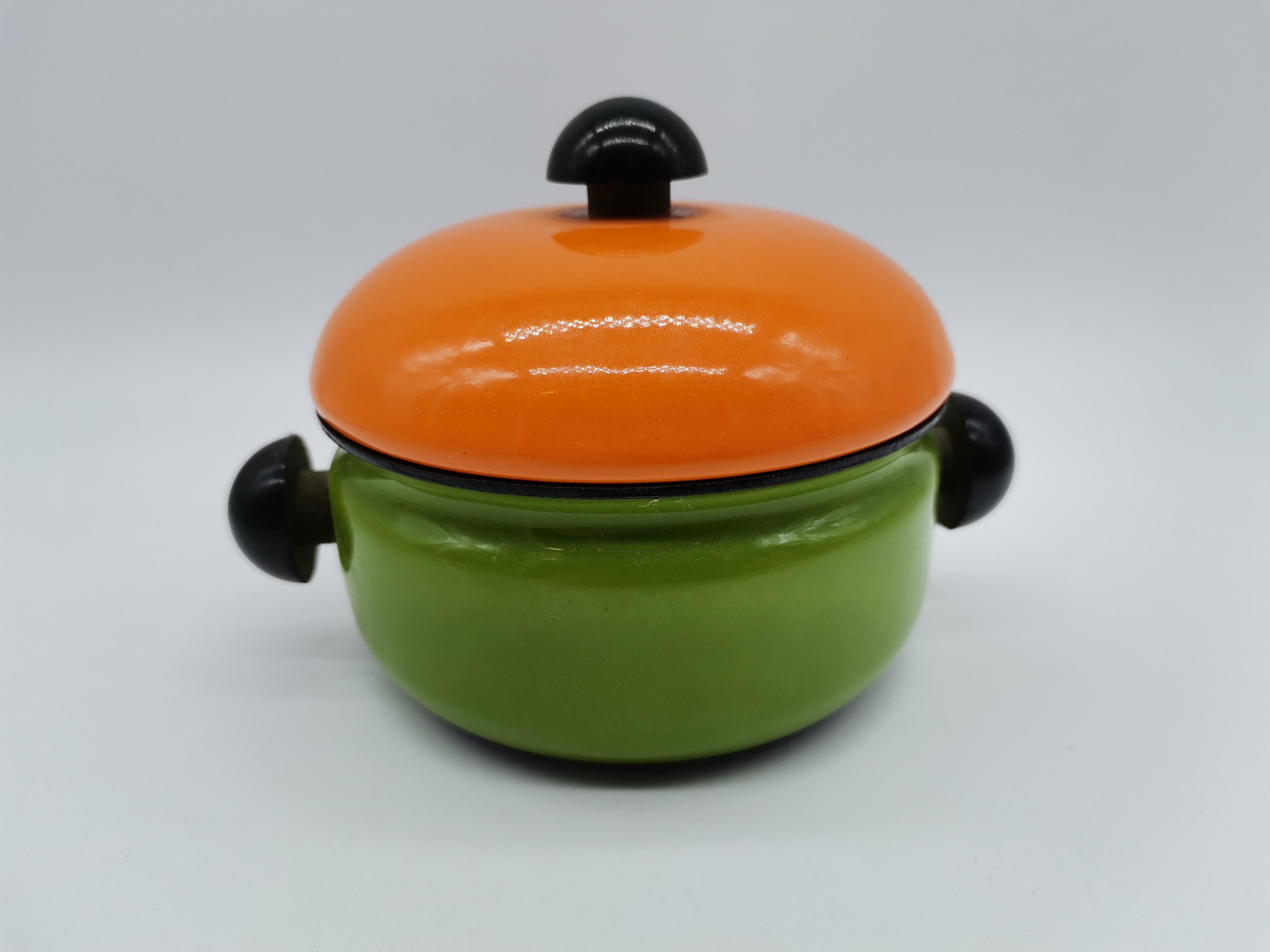 3 Pcs., Small Cooking Pots, Ceramic, Carl Auböck Vienna, Austria For Sale 3