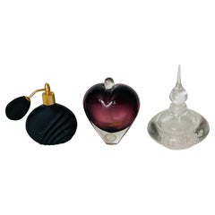 3 flacons de parfum en verre d'art Vintage