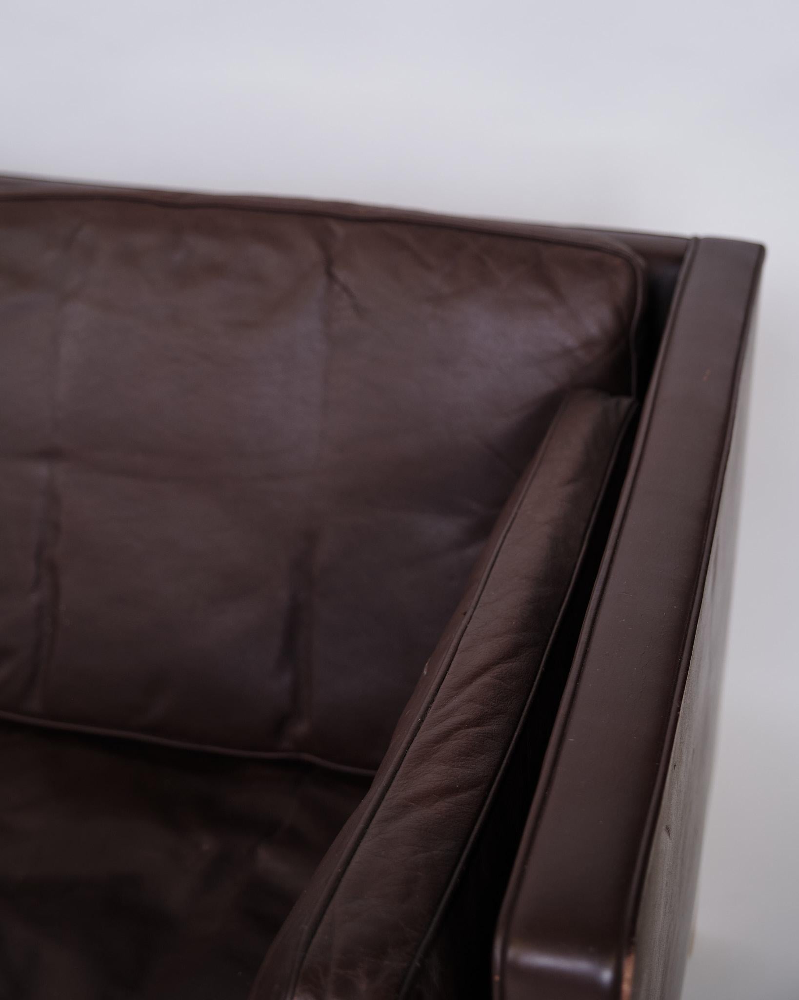 3. Person Sofa Model No. 2442 In Brown Leather By Børge Mogensen From 1960s (Canapé à trois places Model No. 2442 en cuir marron par Børge Mogensen des années 1960) Bon état - En vente à Lejre, DK