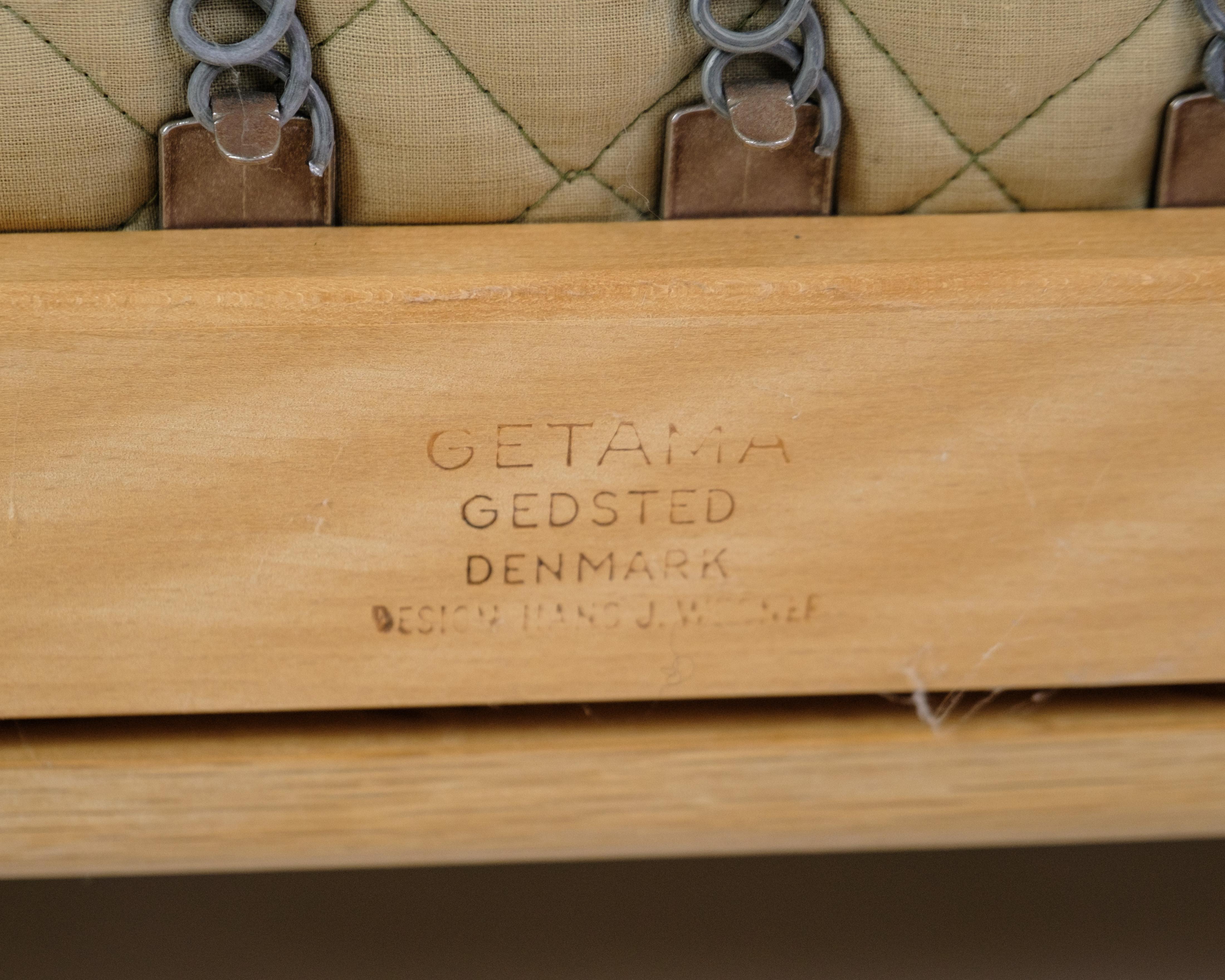 Divano per 3 persone modello GE265/3 in quercia di Hans J. Wegner per Getama degli anni '60 in vendita 3