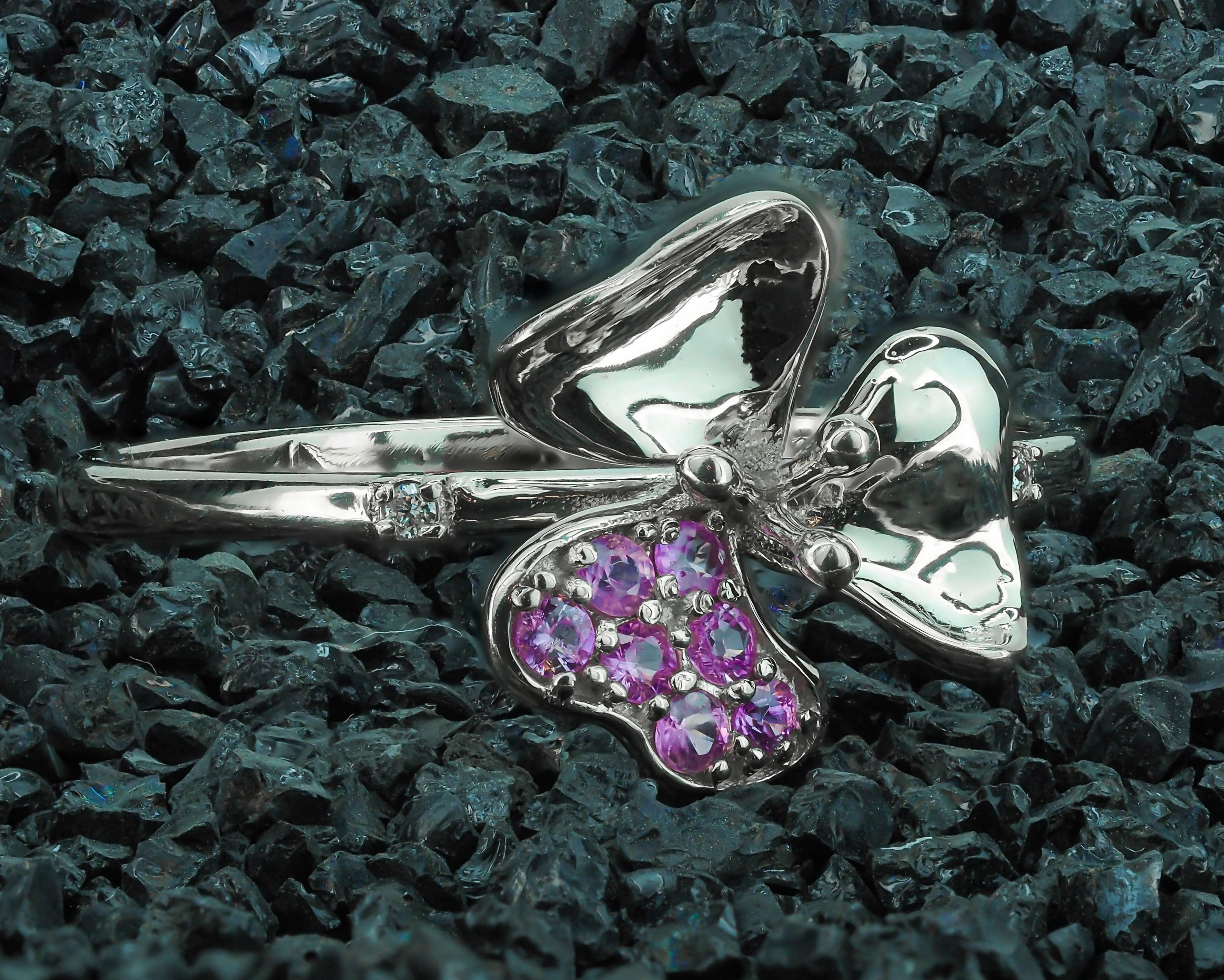 For Sale:  3 petal Flower 14k ring with gemstones. 2