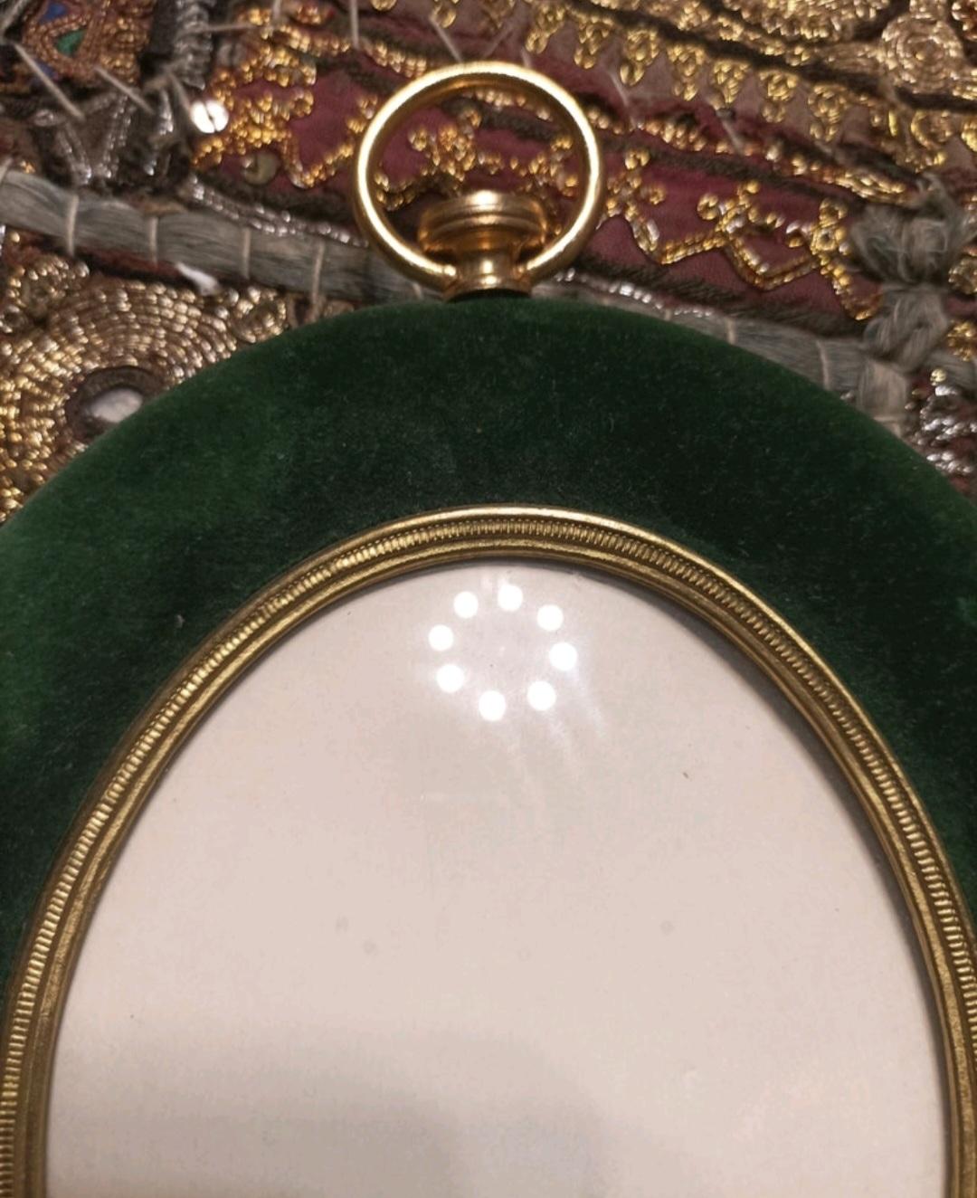 3 Photo Frames, Picture Frame, Virtorian of Emerald Green Velvet and Brass 8