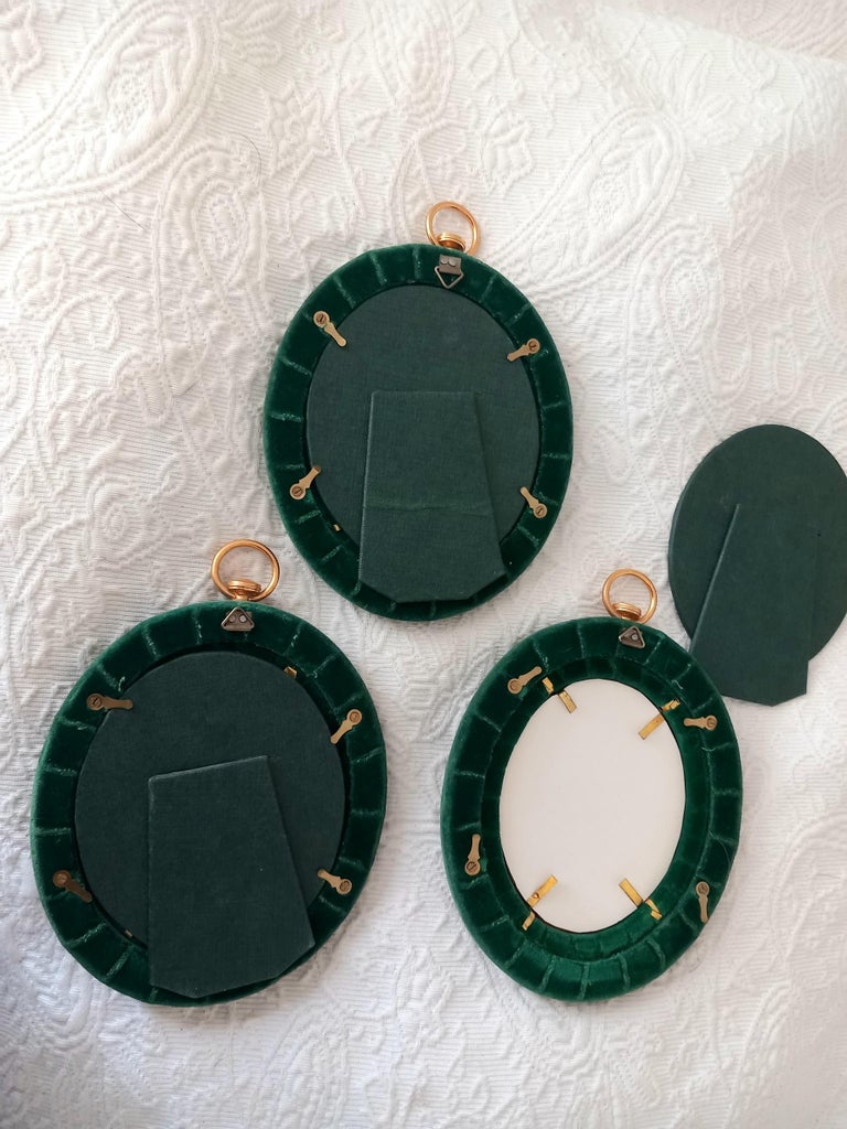 Spanish 3 Photo Frames, Picture Frame, Virtorian of Emerald Green Velvet and Brass For Sale