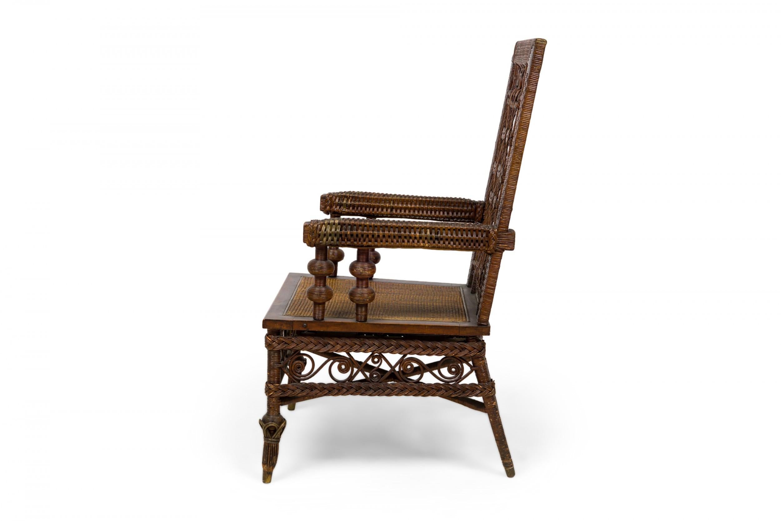 3teiliges amerikanisches viktorianisches Sitzset aus geflochtenem Korbgeflecht mit Schnörkeln und Gitter  im Zustand „Gut“ im Angebot in New York, NY