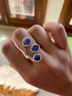 3-Piece Blue Sapphire Ring Set in 18 Karat Gold with Diamond