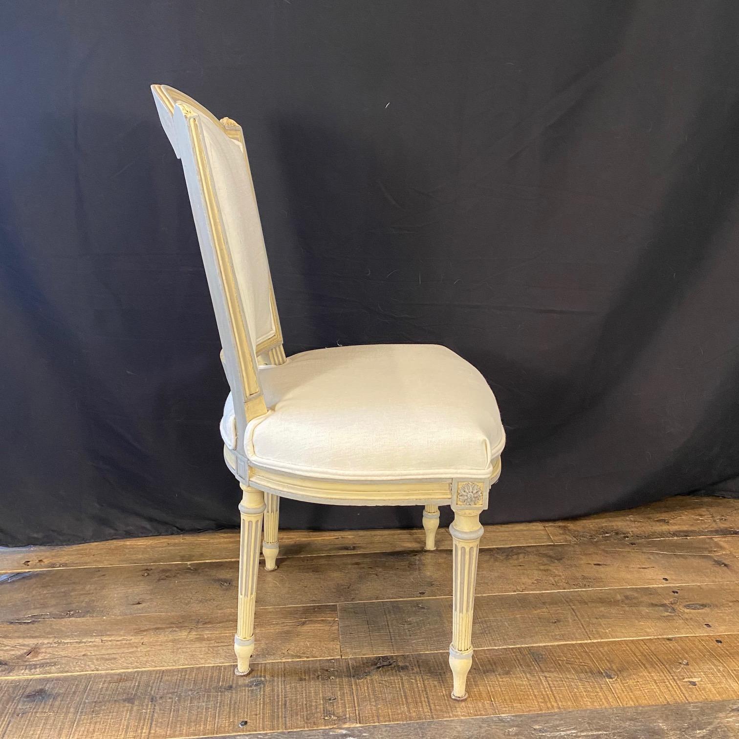 3 Piece Elegant and Rare 19th Century Classic French Louis XVI Salon Set For Sale 10