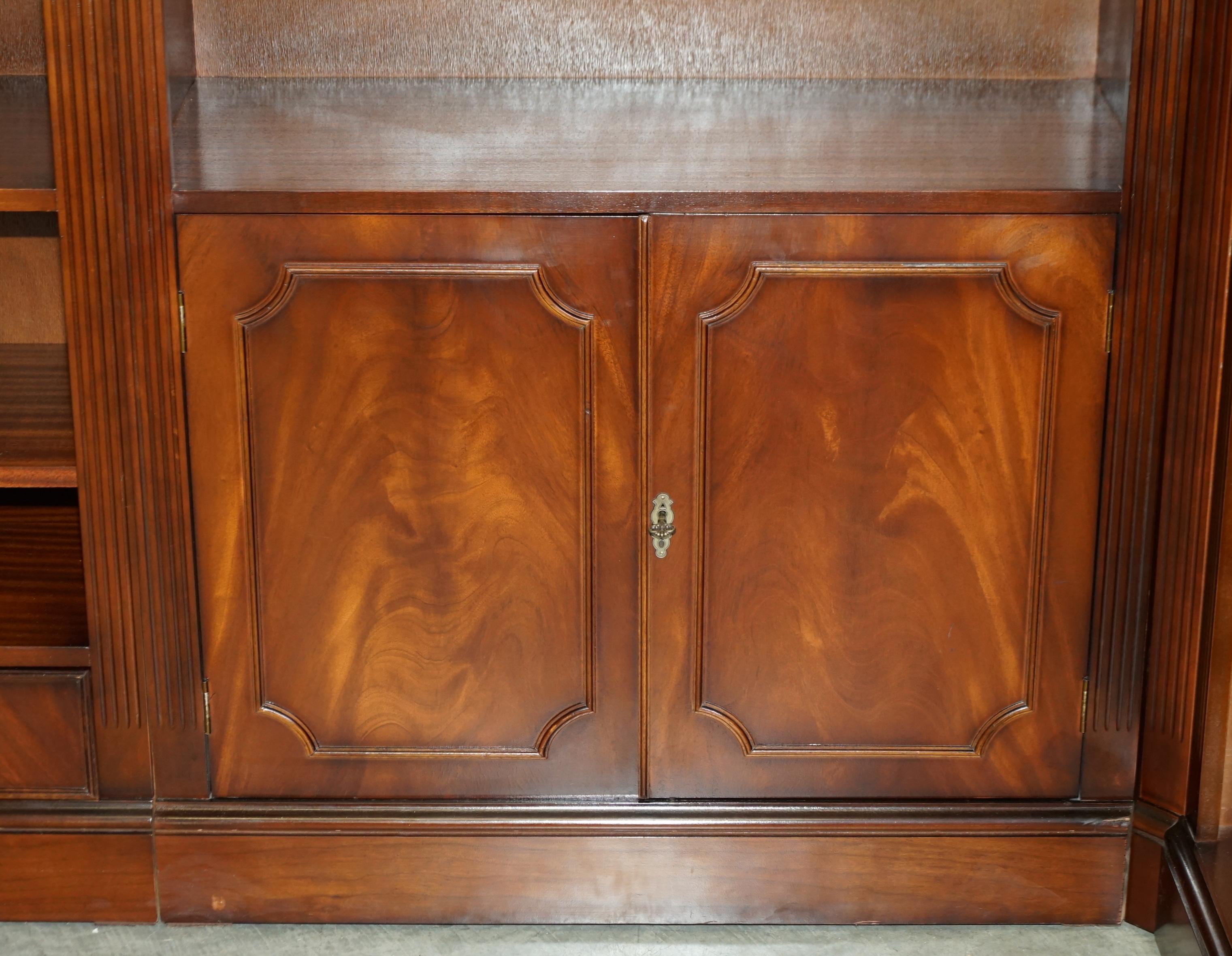3 Piece Flamed Hardwood Open Library Bookcase Part of a Suite Must See Pictures For Sale 7