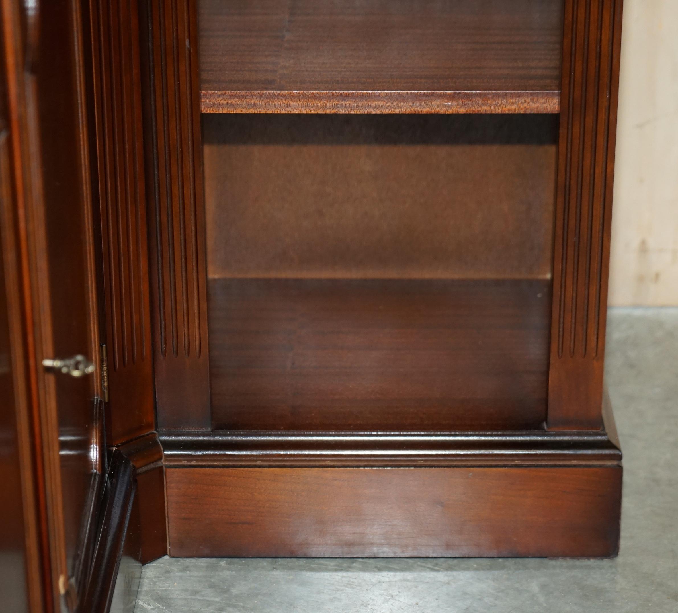 3 Piece Flamed Hardwood Open Library Bookcase Part of a Suite Must See Pictures For Sale 13