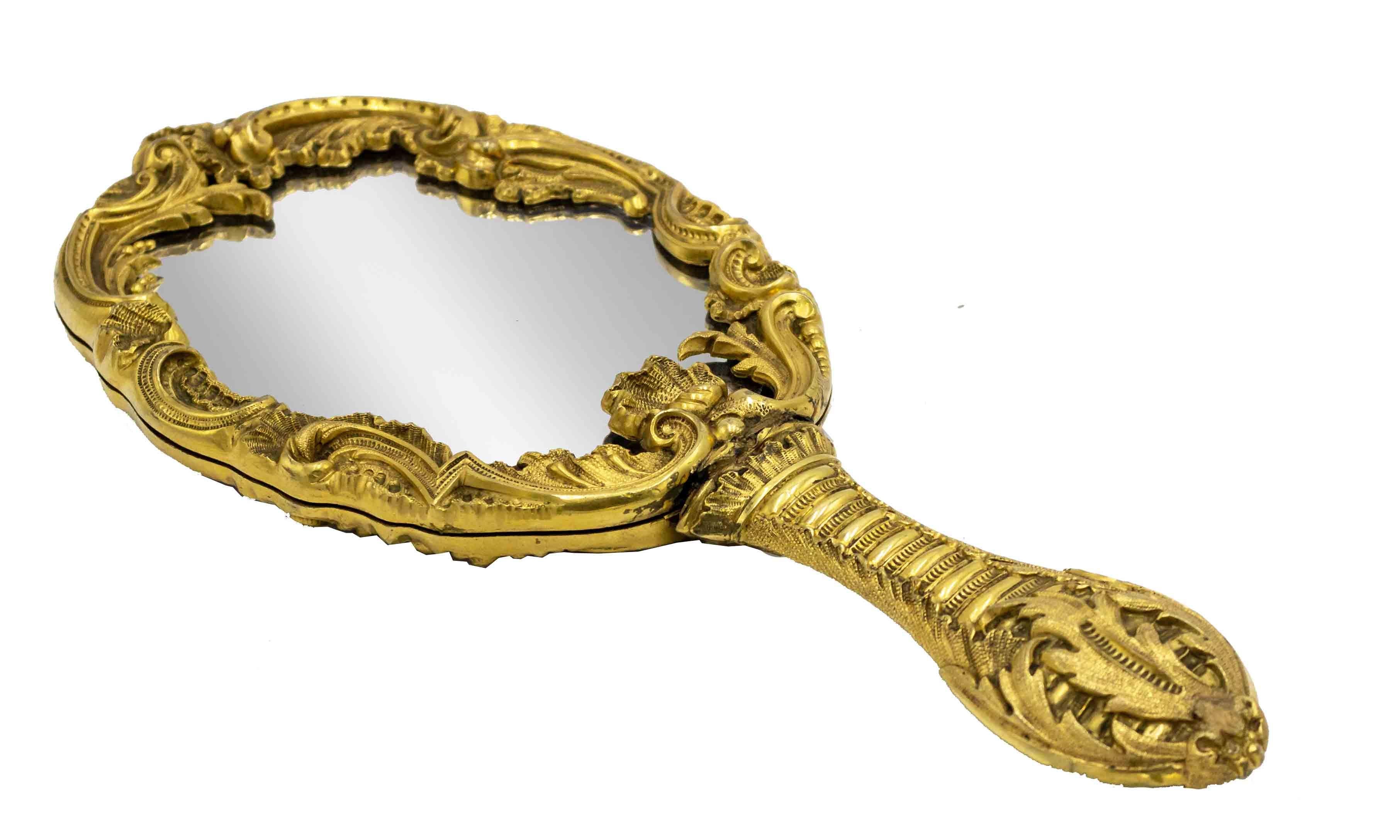 3-teiliges französisches Louis XV Bronze-Dore-Spiegel- und Bürstenset im Angebot 1