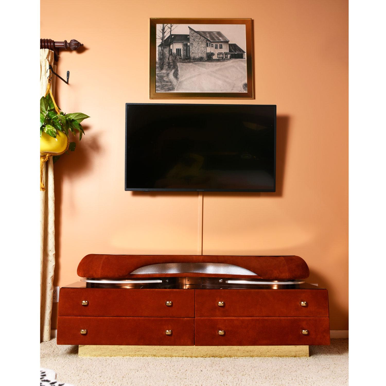 3-Piece Italian Modern Mirrored Top Lighted Suede Dresser & Mirror by Verardo For Sale 7