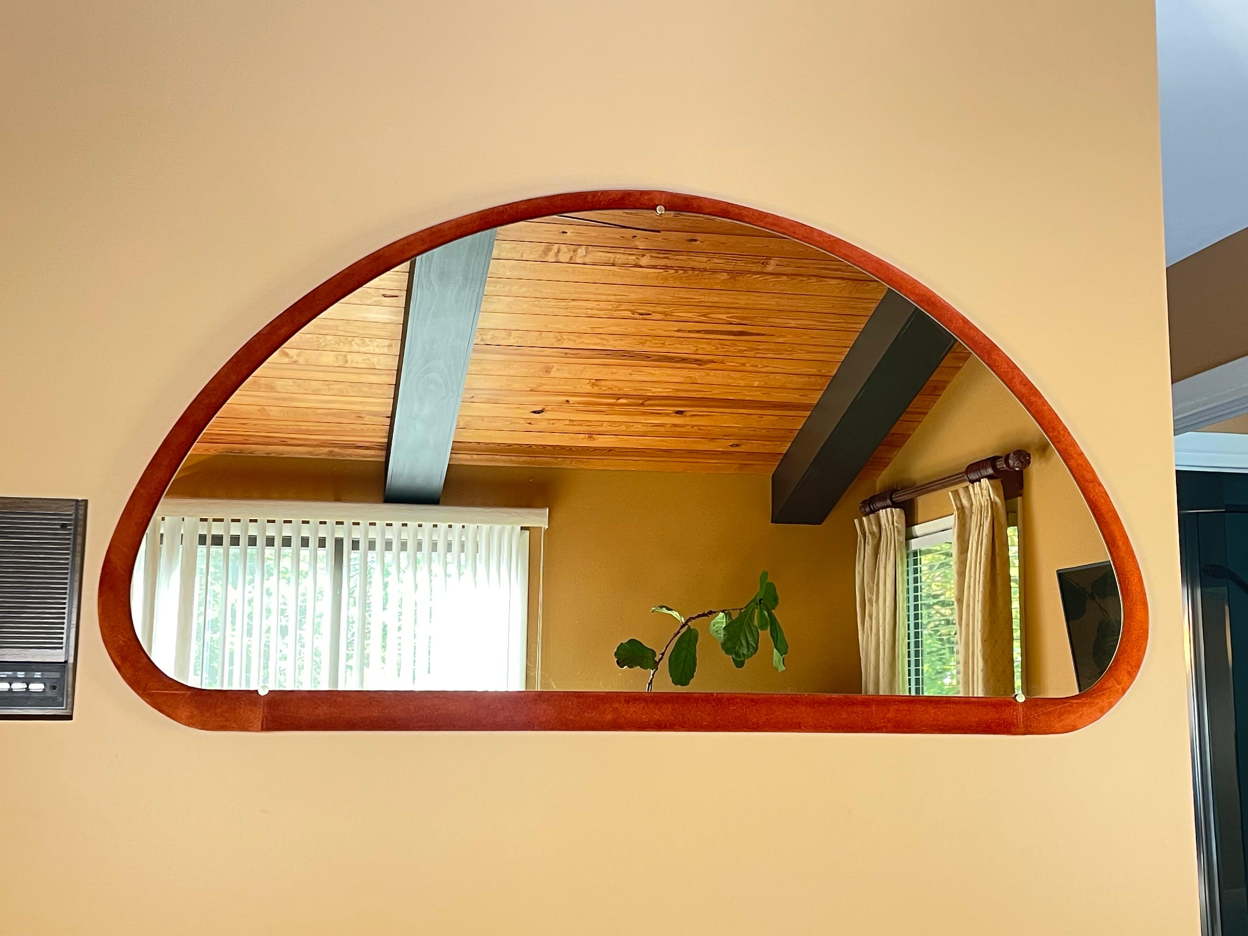 Late 20th Century 3-Piece Italian Modern Mirrored Top Lighted Suede Dresser & Mirror by Verardo For Sale