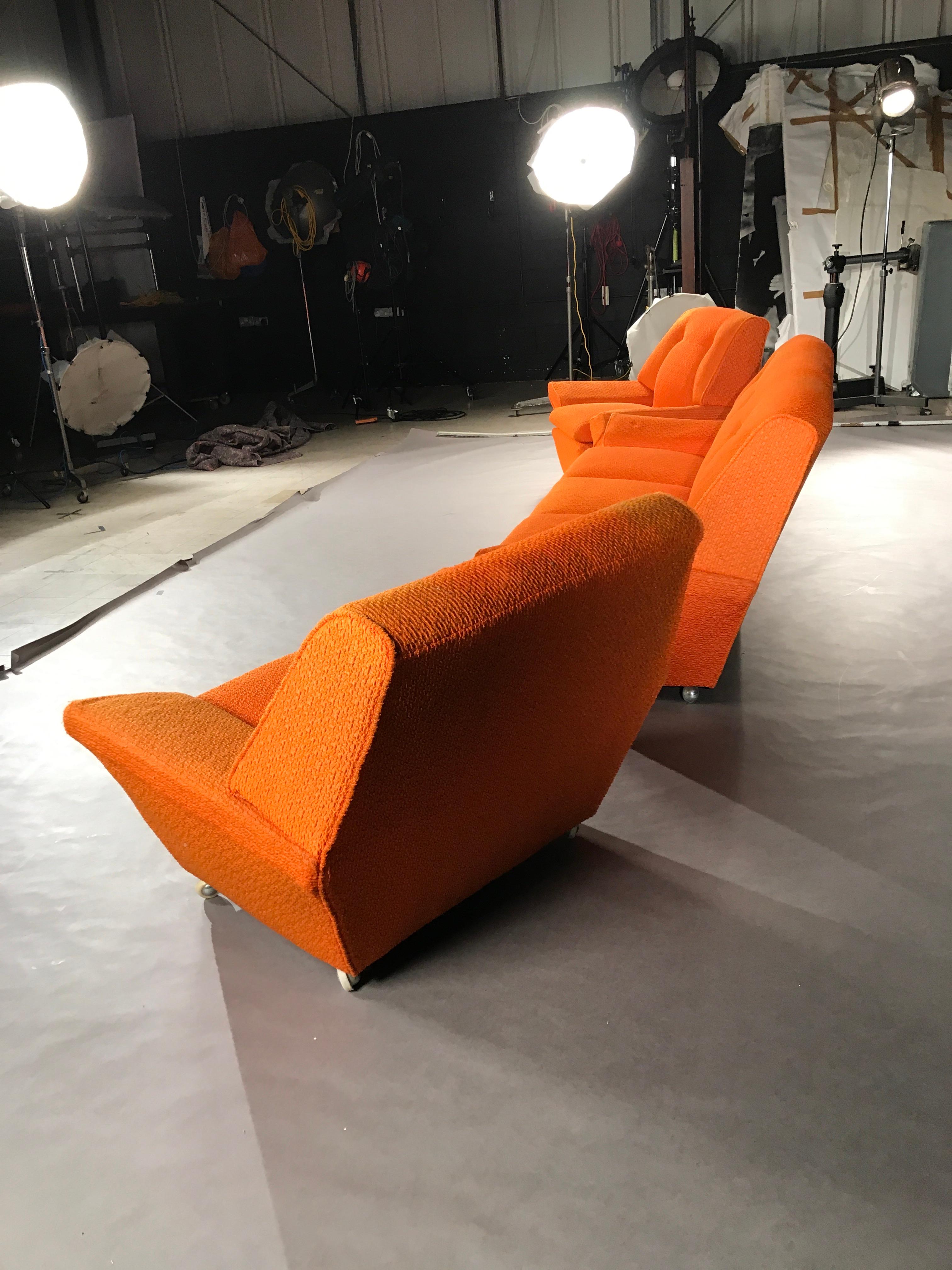 3-Piece Lounge Suite 3-seat settee Sofa Armchair Pair Vintage 1970 Orange Boucle For Sale 4