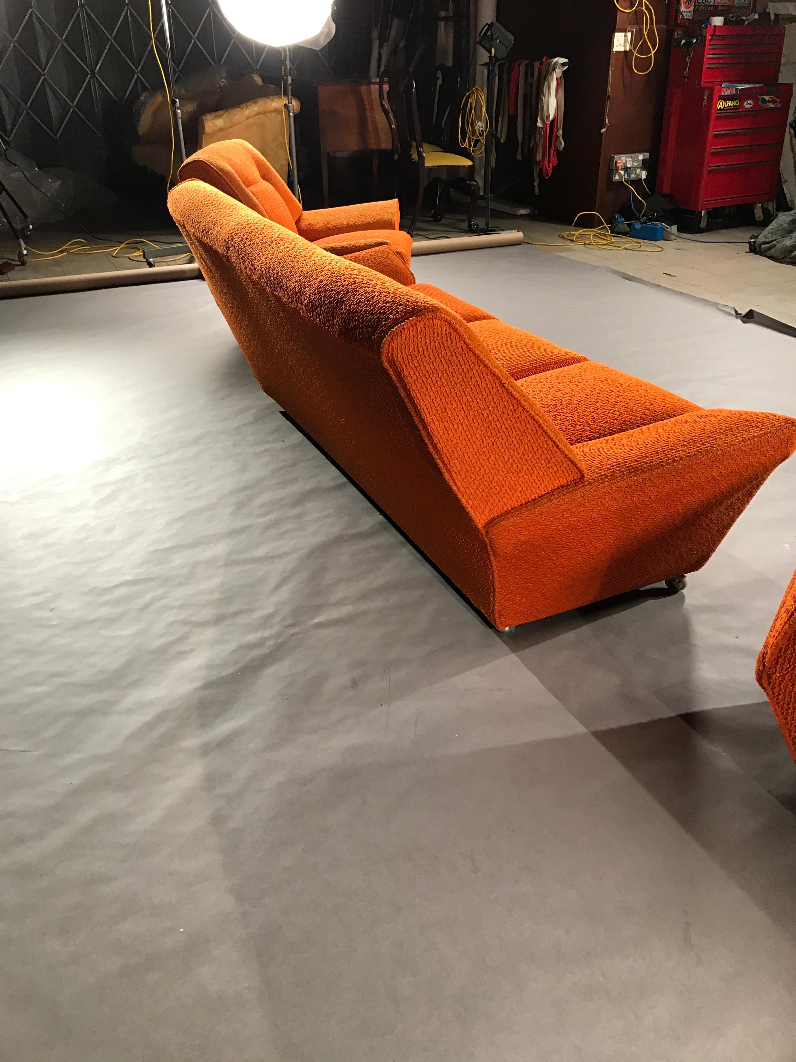 3-Piece Lounge Suite 3-seat settee Sofa Armchair Pair Vintage 1970 Orange Boucle For Sale 7