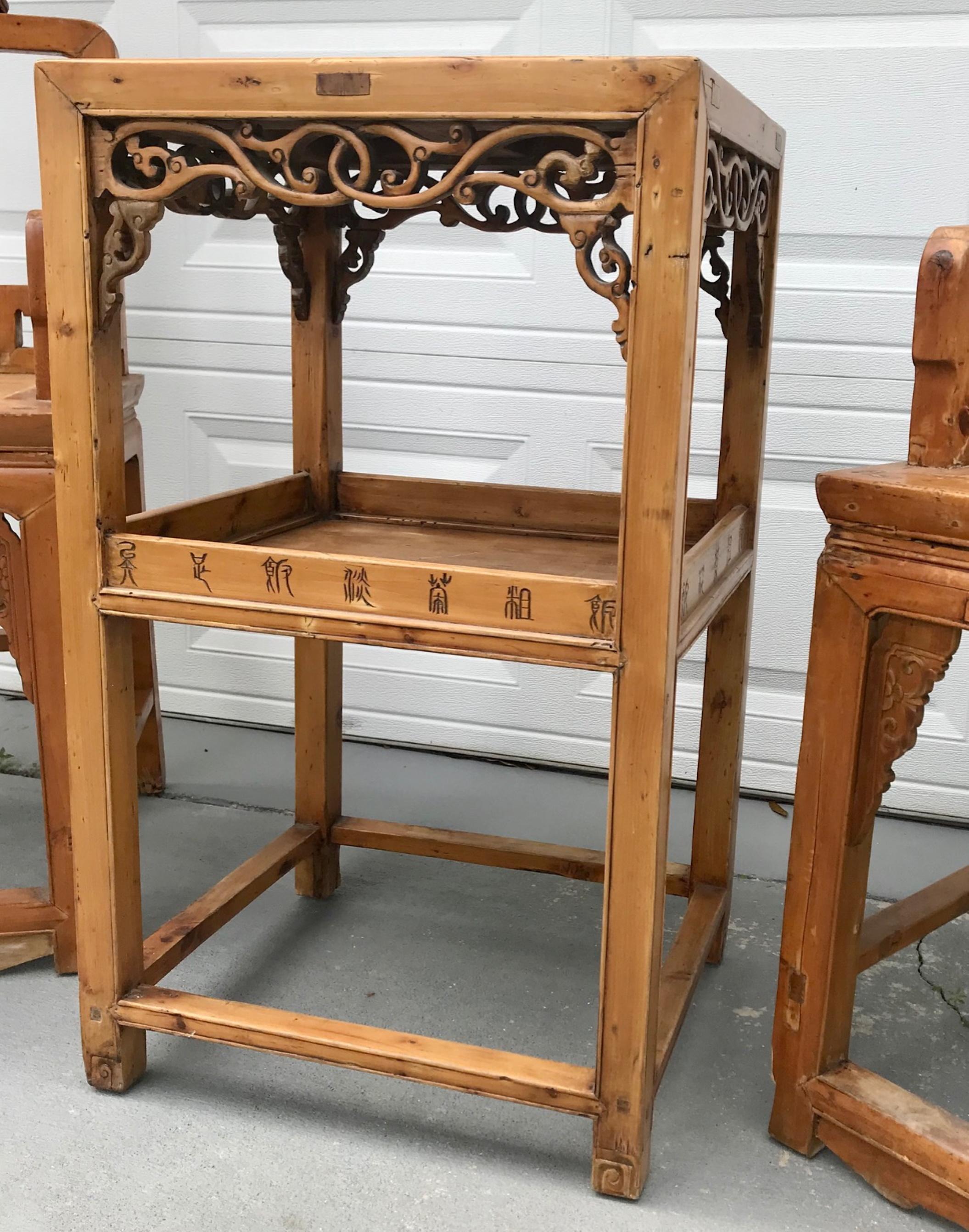Chinese 3-Piece Set of Qing Dynasty Armchairs and Table For Sale