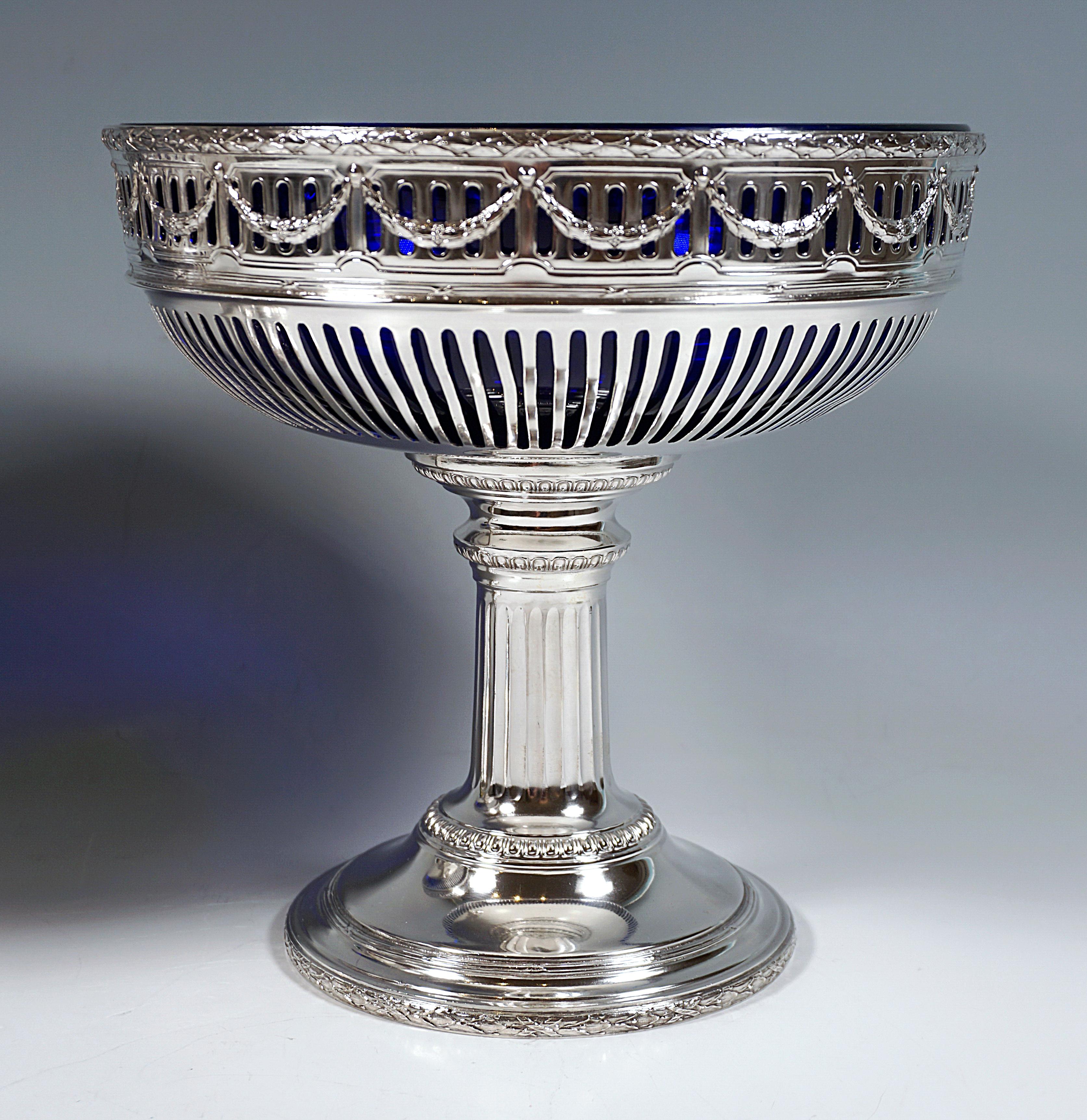 Early 20th Century 3-Piece Silver Art Nouveau Centerpiece With Blue Glass Inserts, France Ca 1905 For Sale