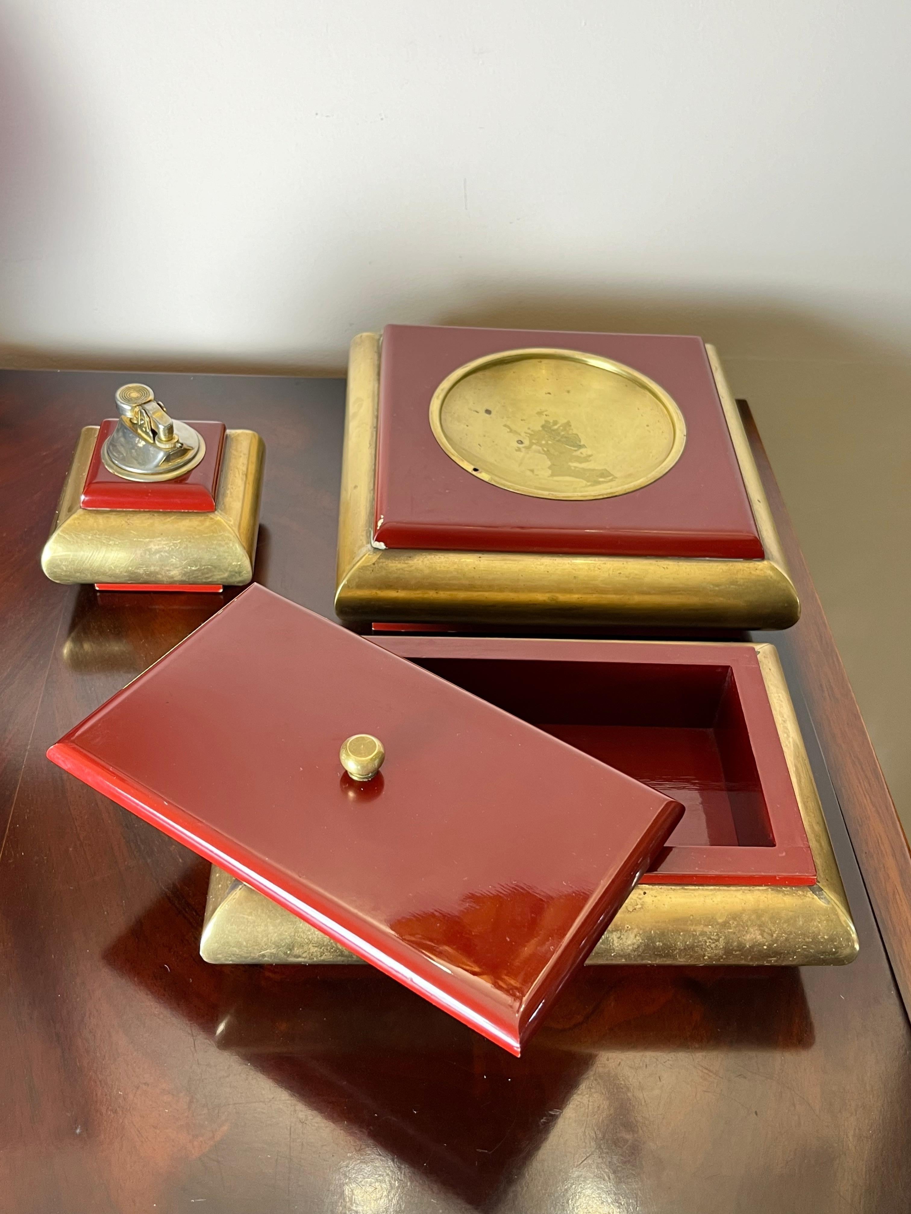3-Piece Smoking Set in Brass and Enamelled Wood, made in Italy, 1970s For Sale 2