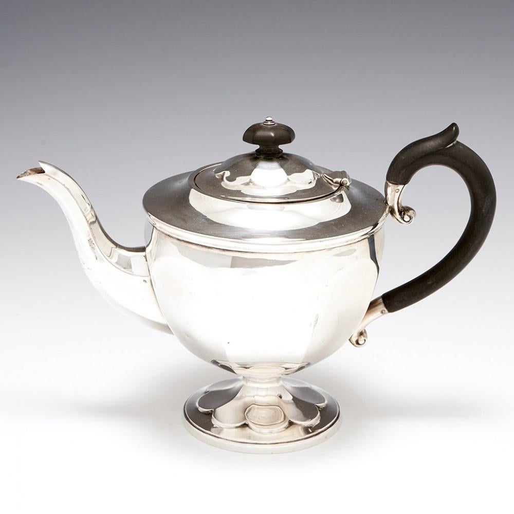 3 Piece Sterling Silver Tea Set Sheffield, 1912

Additional information:
Date : Hallmarked in Sheffield for Charles Clement Pilling (aka Sibray, Hall & Co)
Period : Edwardian
Origin : Sheffield, Yorkshire England
Decoration : All finished with eight