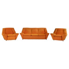 Paire de fauteuils de salon 3 pièces, canapés 3 places, fauteuils bouclé orange vintage 1970
