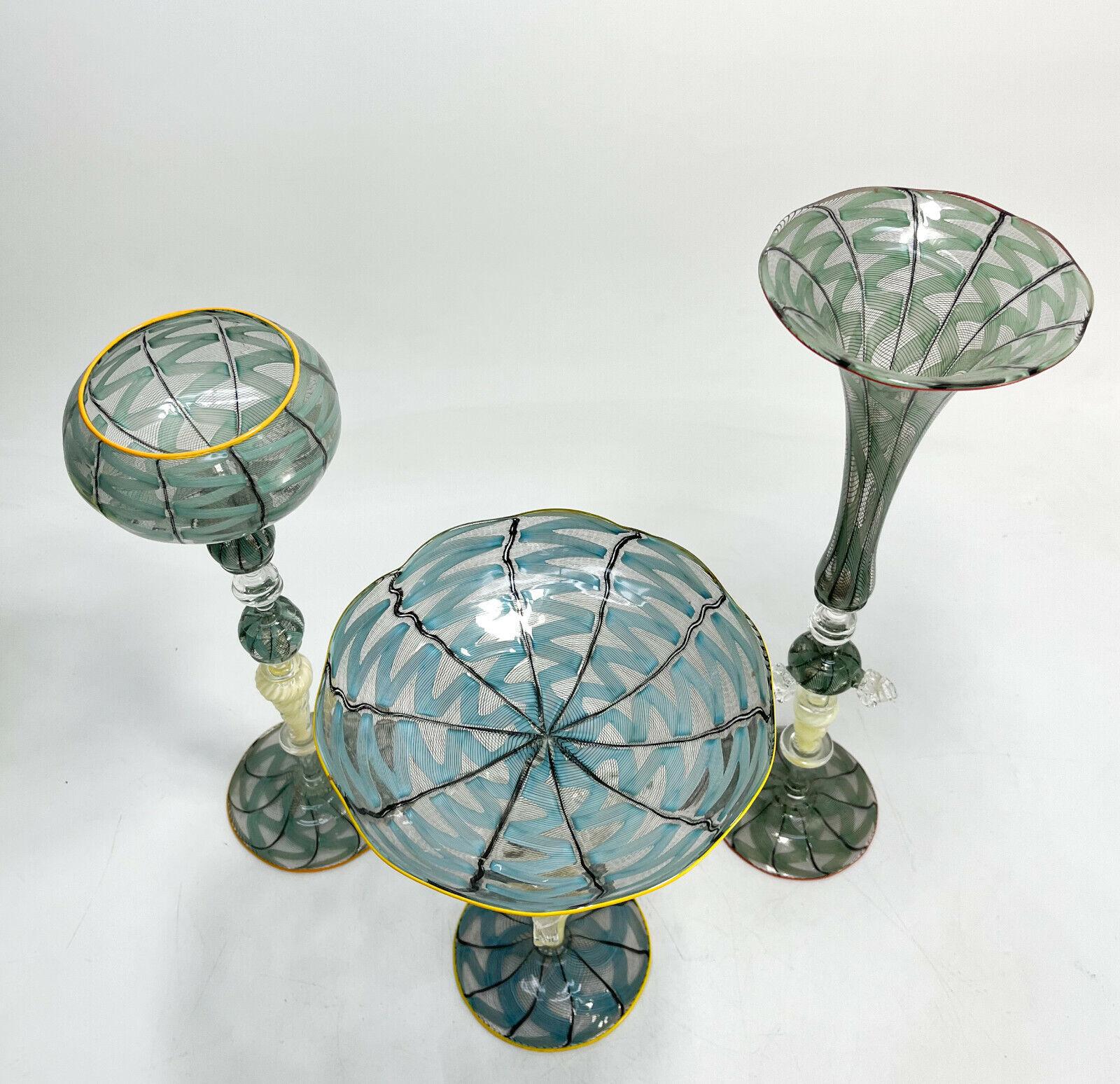 3 Piece Venetian Blue Latticino Striped Art Glass Garniture, 2nd Half 20th Cent For Sale 2