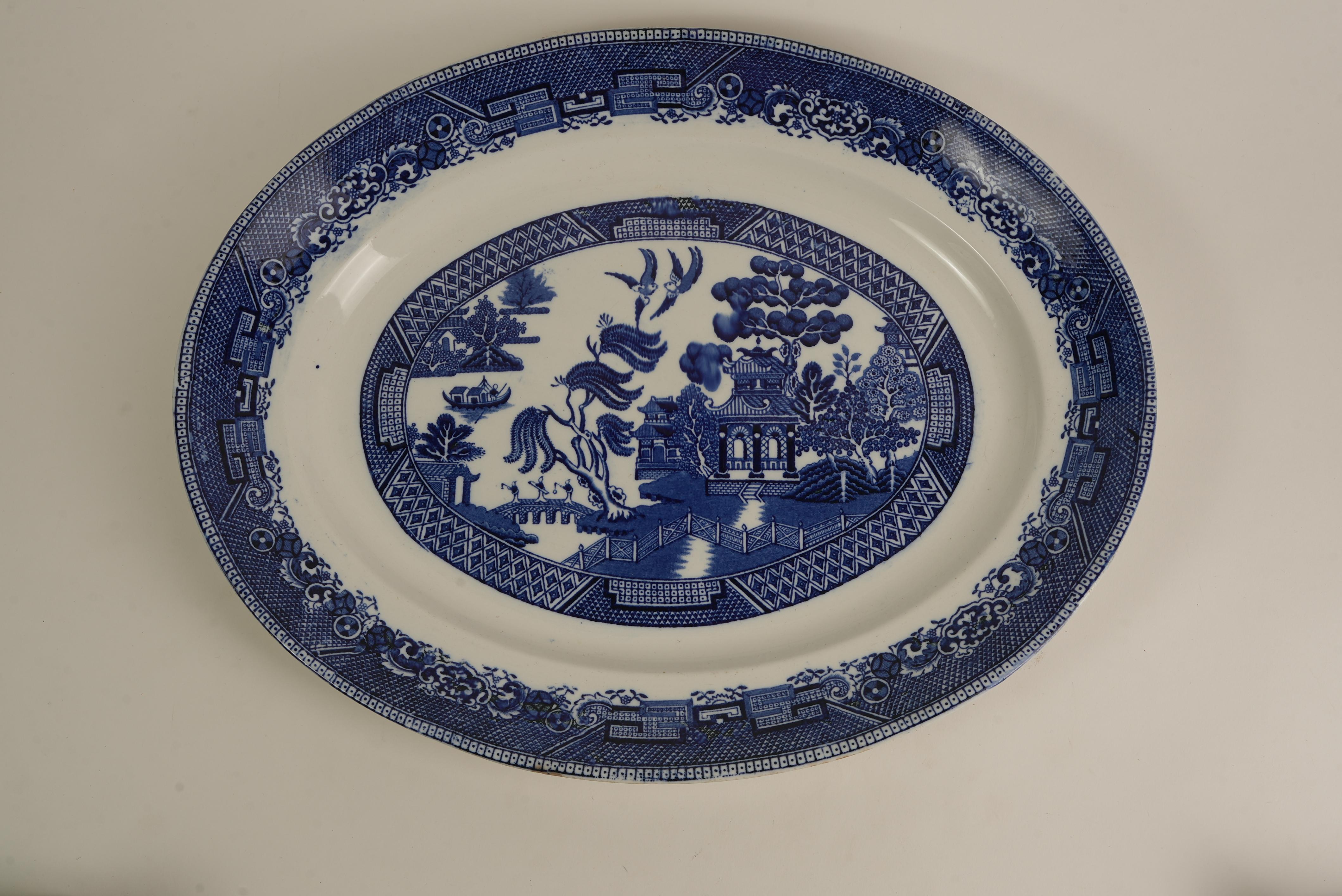3-Piece “Ye Olde Willow” Oval Serving Platters– Fenton, England For Sale 5