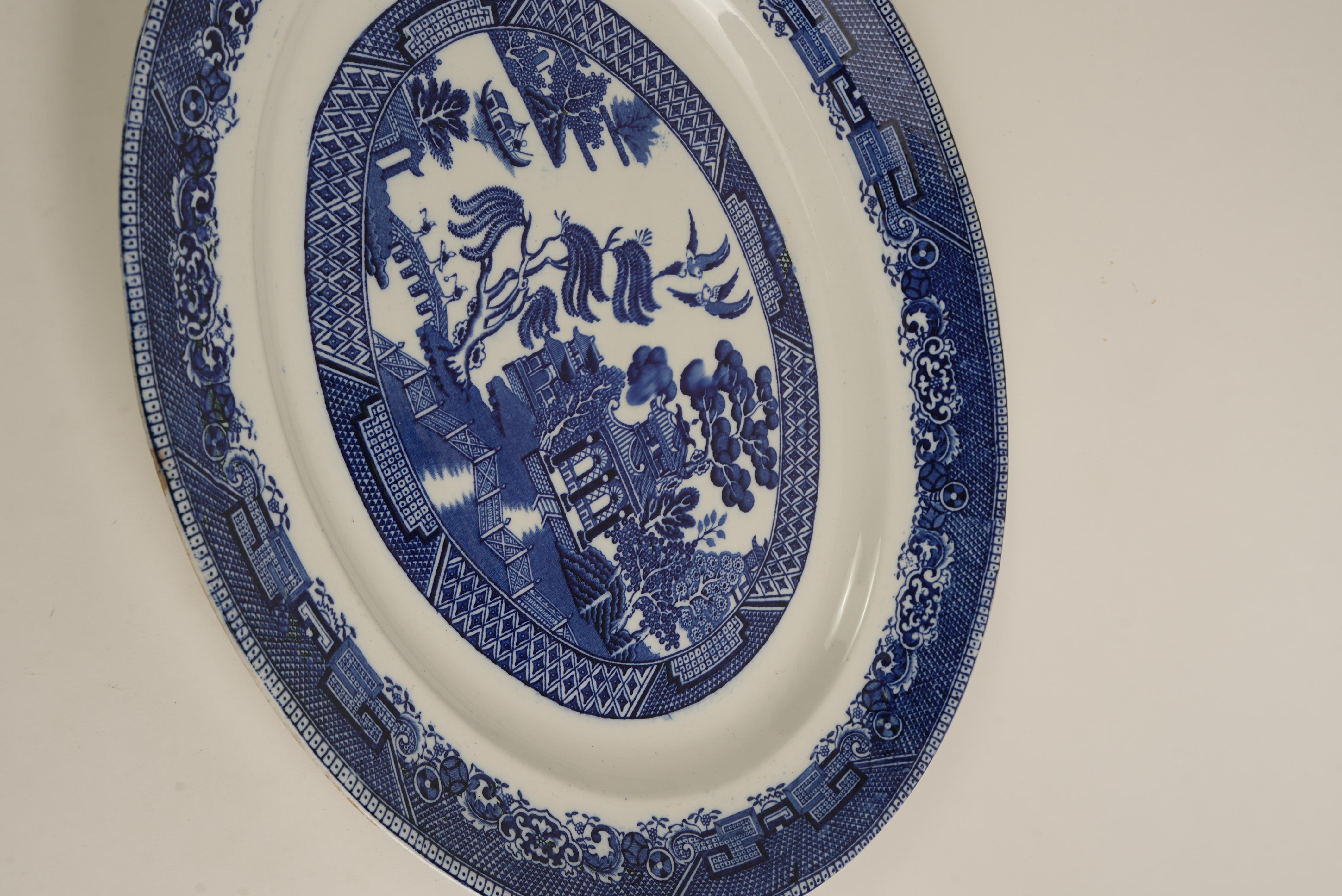 English 3-Piece “Ye Olde Willow” Oval Serving Platters– Fenton, England For Sale