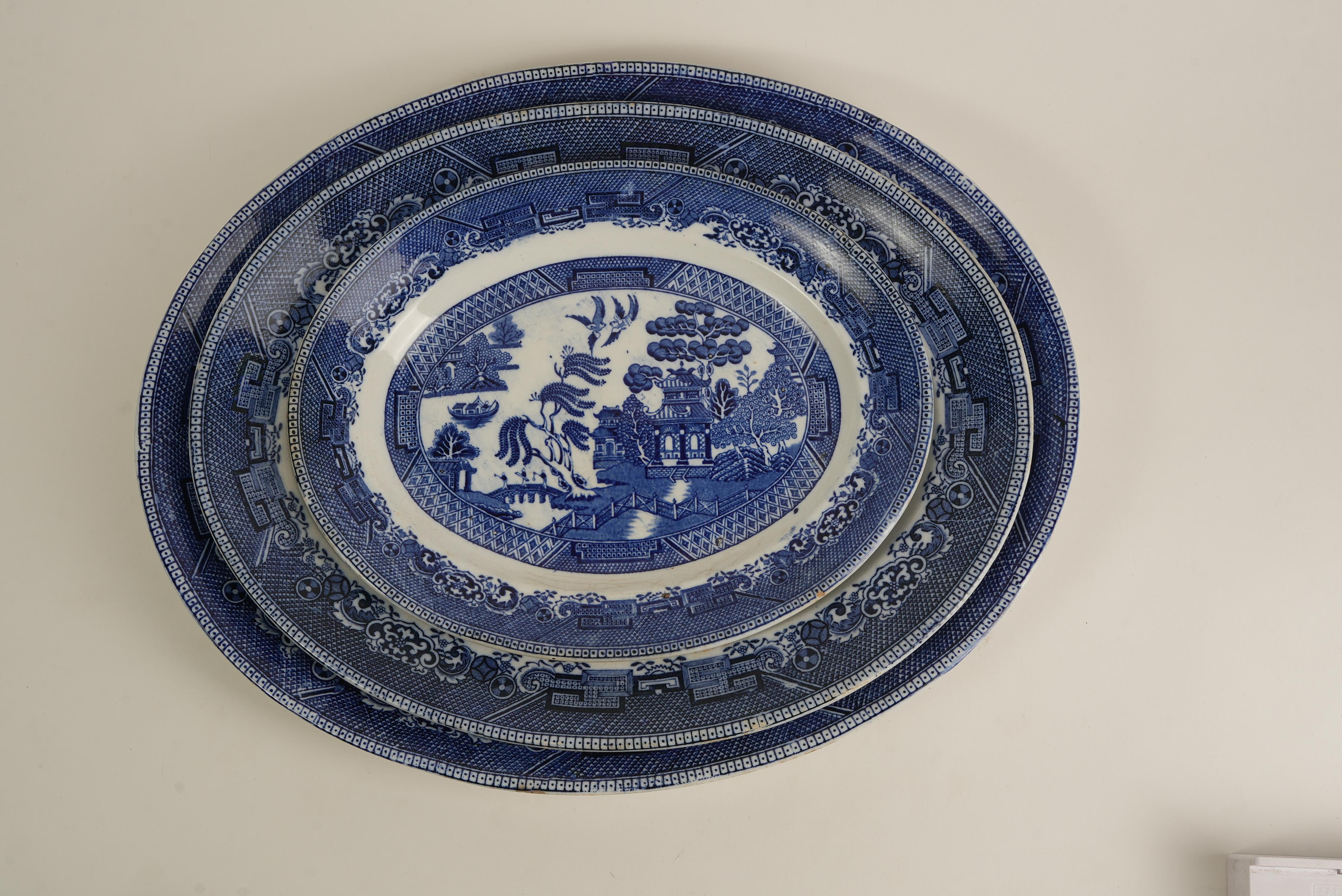 Hand-Painted 3-Piece “Ye Olde Willow” Oval Serving Platters– Fenton, England For Sale