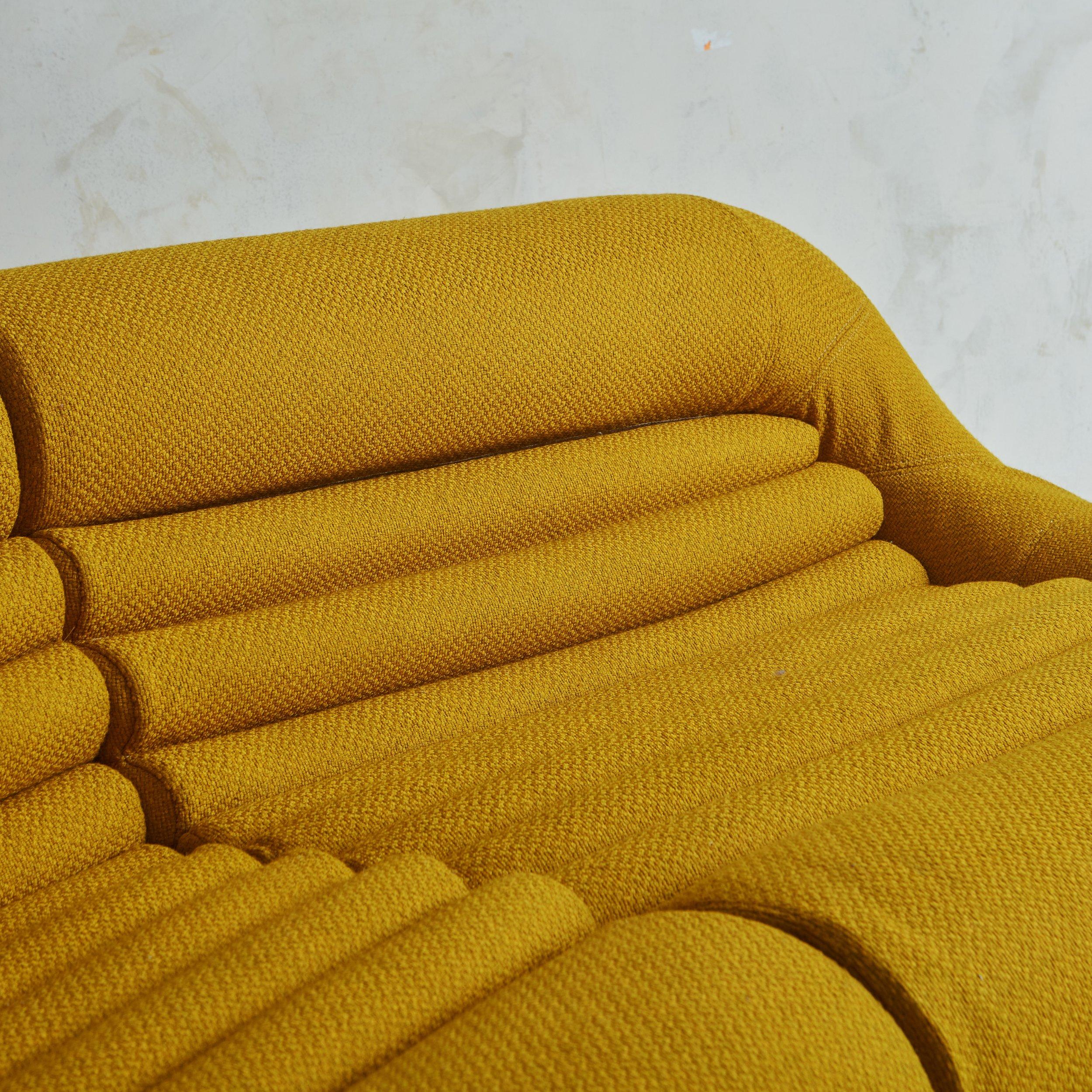 Upholstery 3-Piece Yellow Carrera Modular Sofa by Lomazzi, De Pas + D'urbino for BBB Italia For Sale