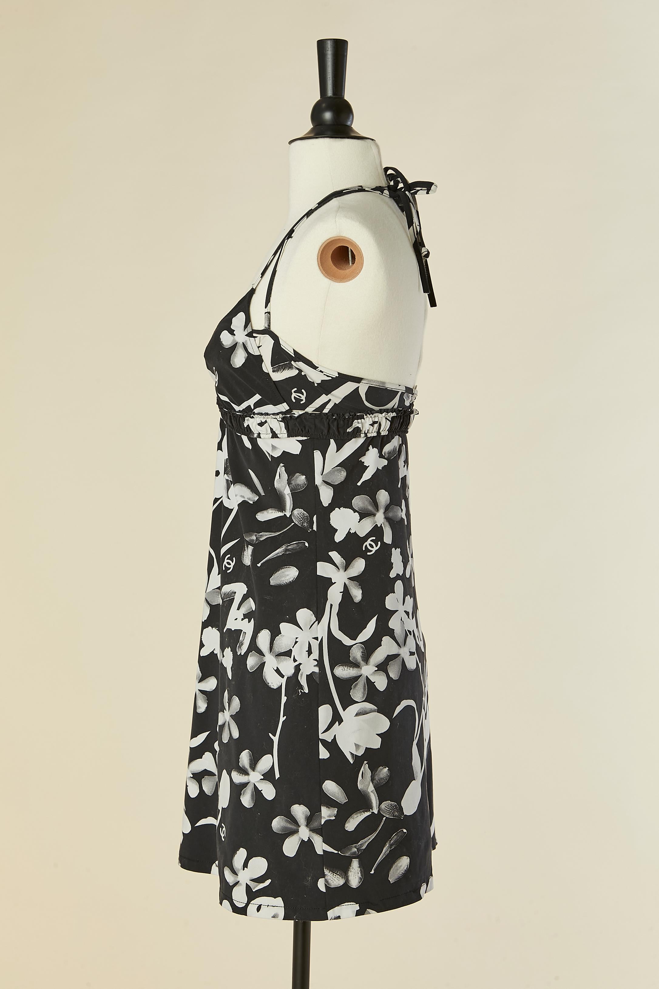 Women's 3 pieces bathing printed ensemble ( bra, mini-skirt and mini-dress) CHANEL For Sale