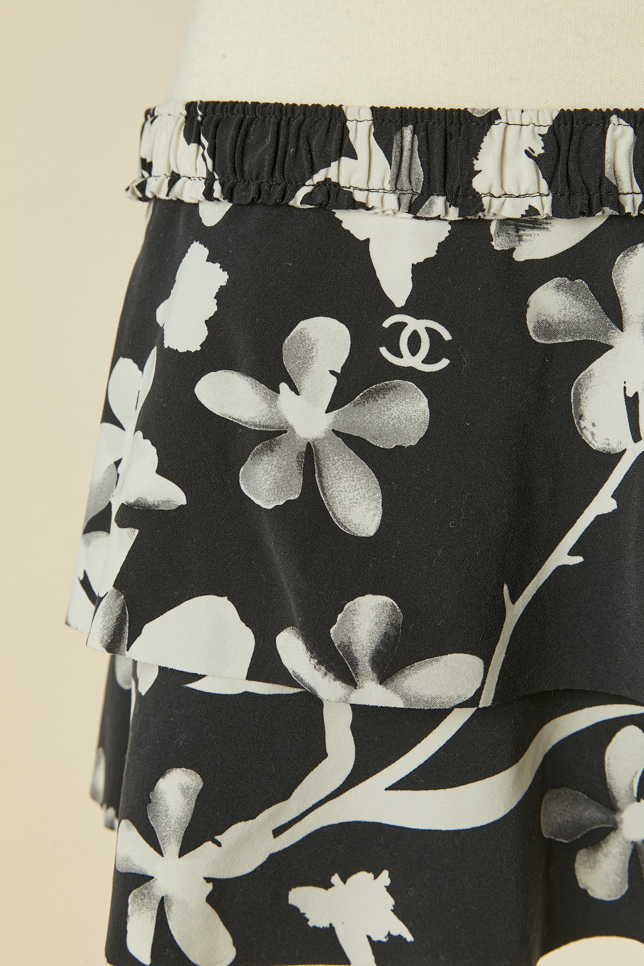 3 pieces bathing printed ensemble ( bra, mini-skirt and mini-dress) CHANEL For Sale 4