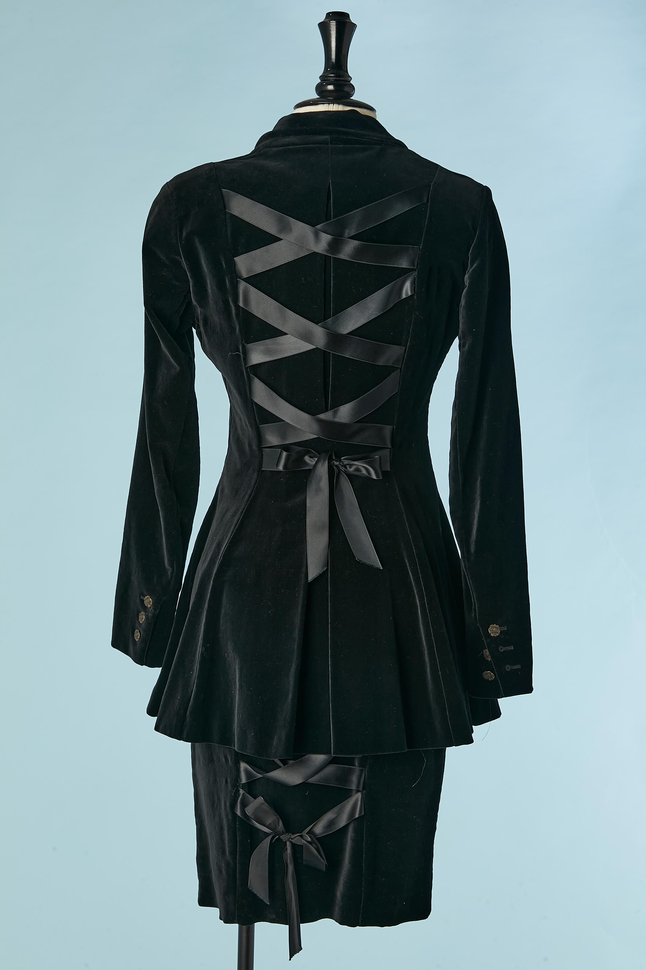  3 pieces skirt-suit and bustier velvet ensemble with laces Chantal Thomass  For Sale 4