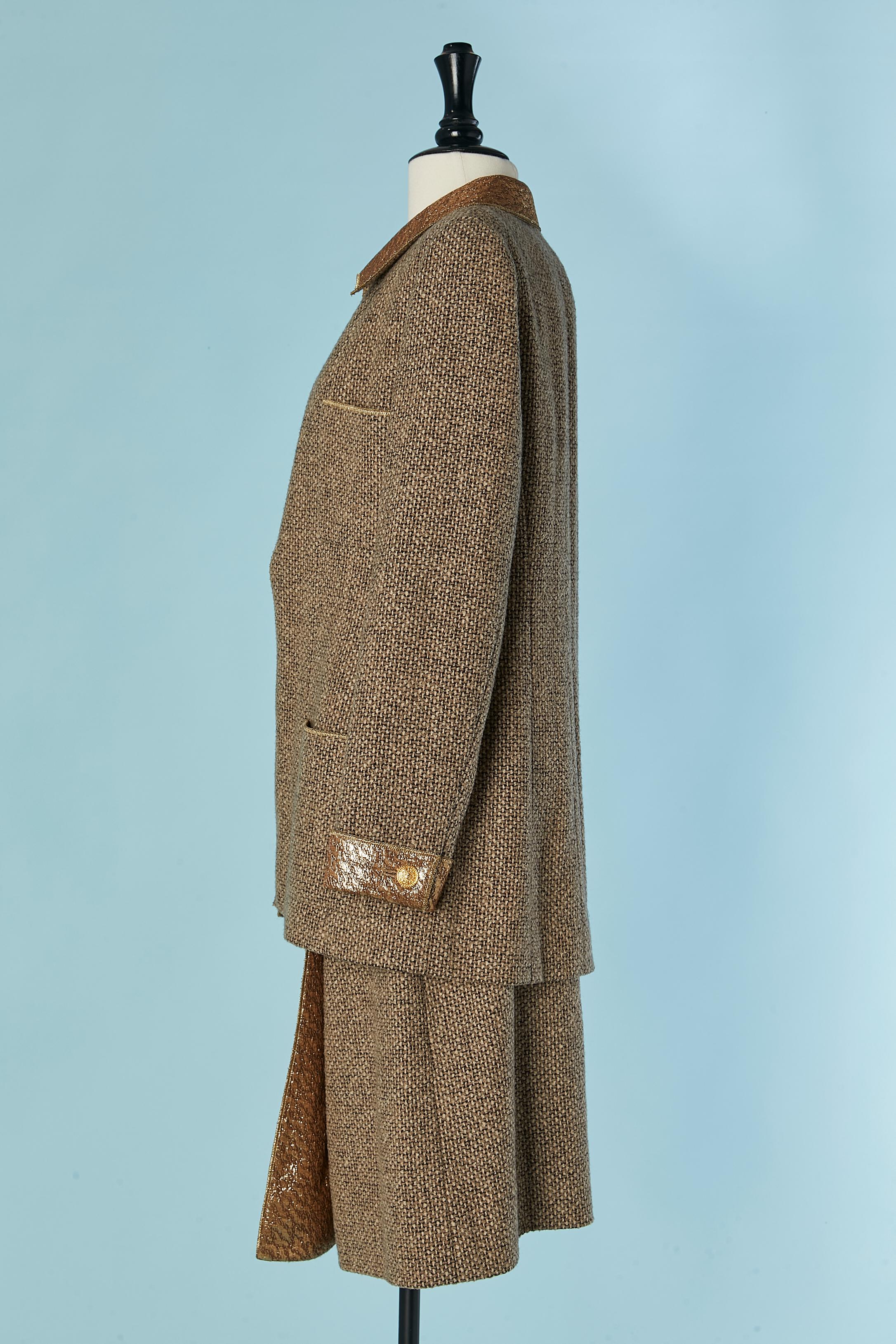 3 pieces skirt suit ensemble in tweed and lurex CHANEL BOUTIQUE For Sale 1