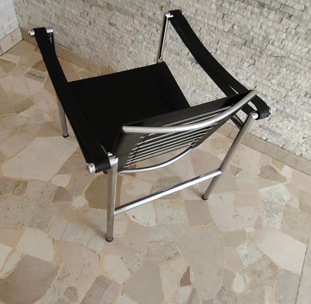 3 Sessel mod. LC 1 1970er Jahre Le Corbusier  - Cassina - Hergestellt in ITALIEN im Angebot 2