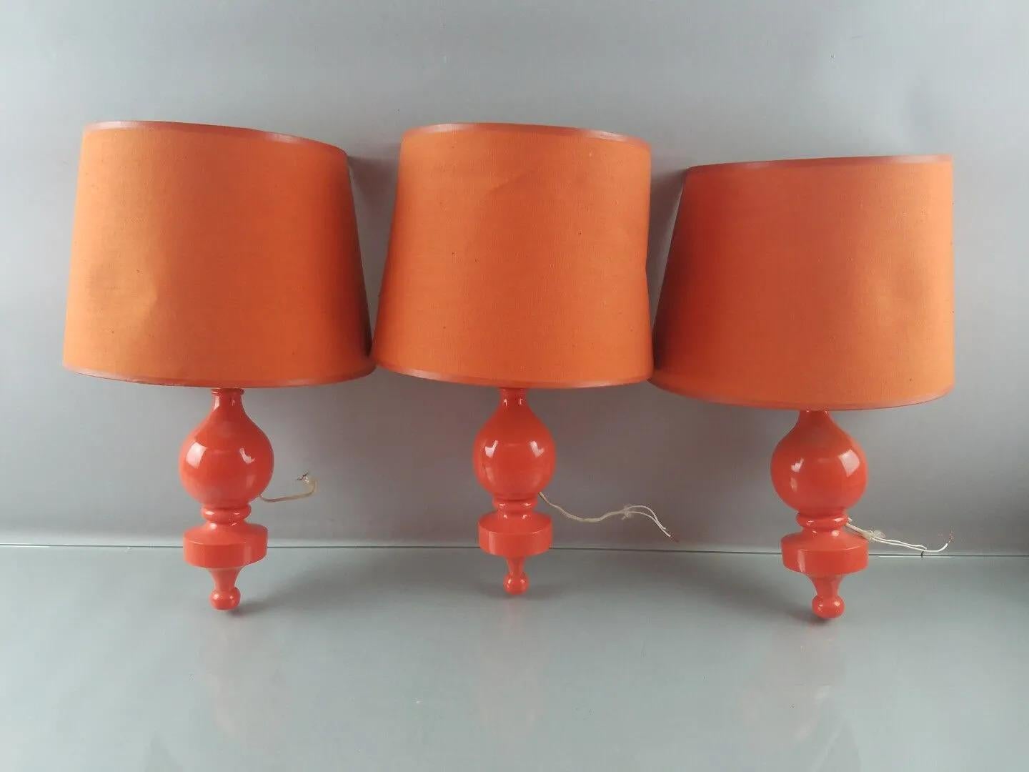 Mid-Century Modern Philippe CAPELLE (XX-XXI ème) Popdesign Wall Lights in Lacquered Wood, circa 1970 For Sale