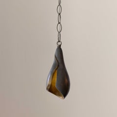 3 Port Round Canopy with 3x Lirio in Gunmetal Finish, Flor de Bronce Collection