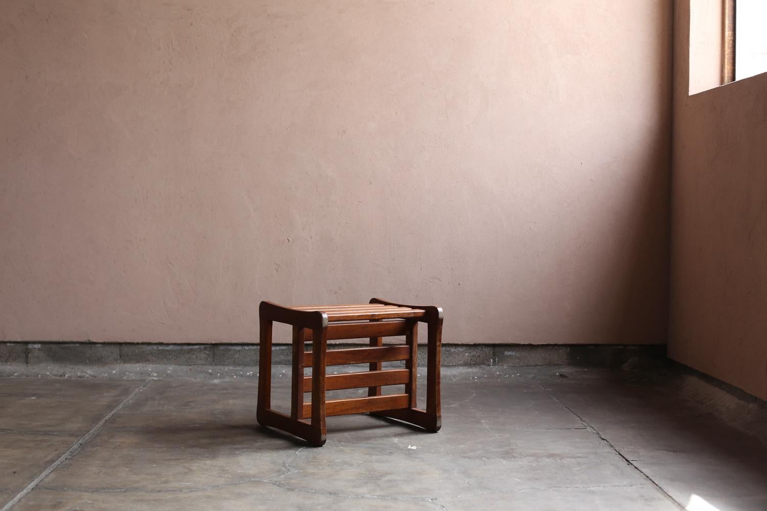 3 Position Stool by Marcel Gascoin (Moderne der Mitte des Jahrhunderts) im Angebot