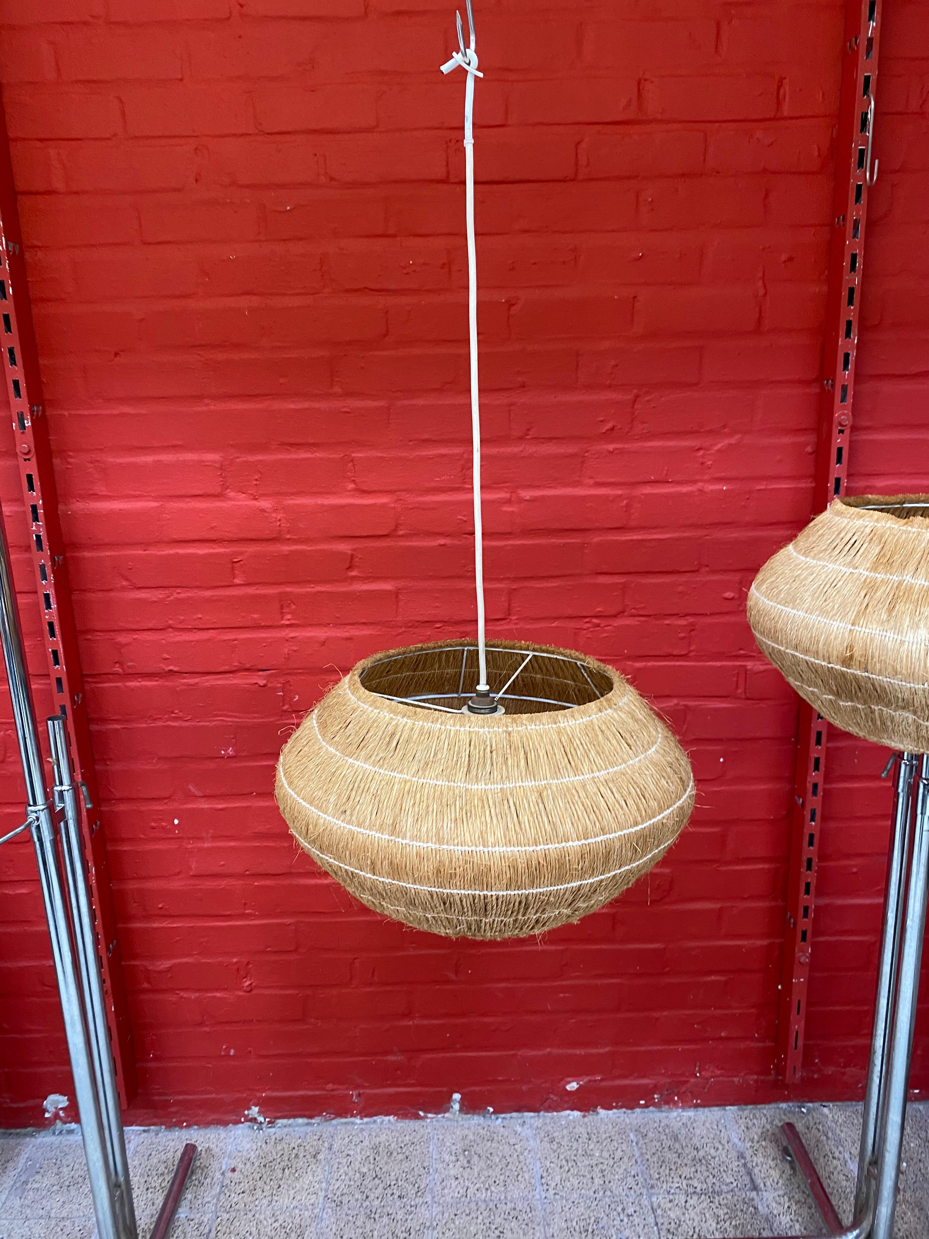Mid-Century moderno 3 lampadari a corda, circa 1970 in vendita