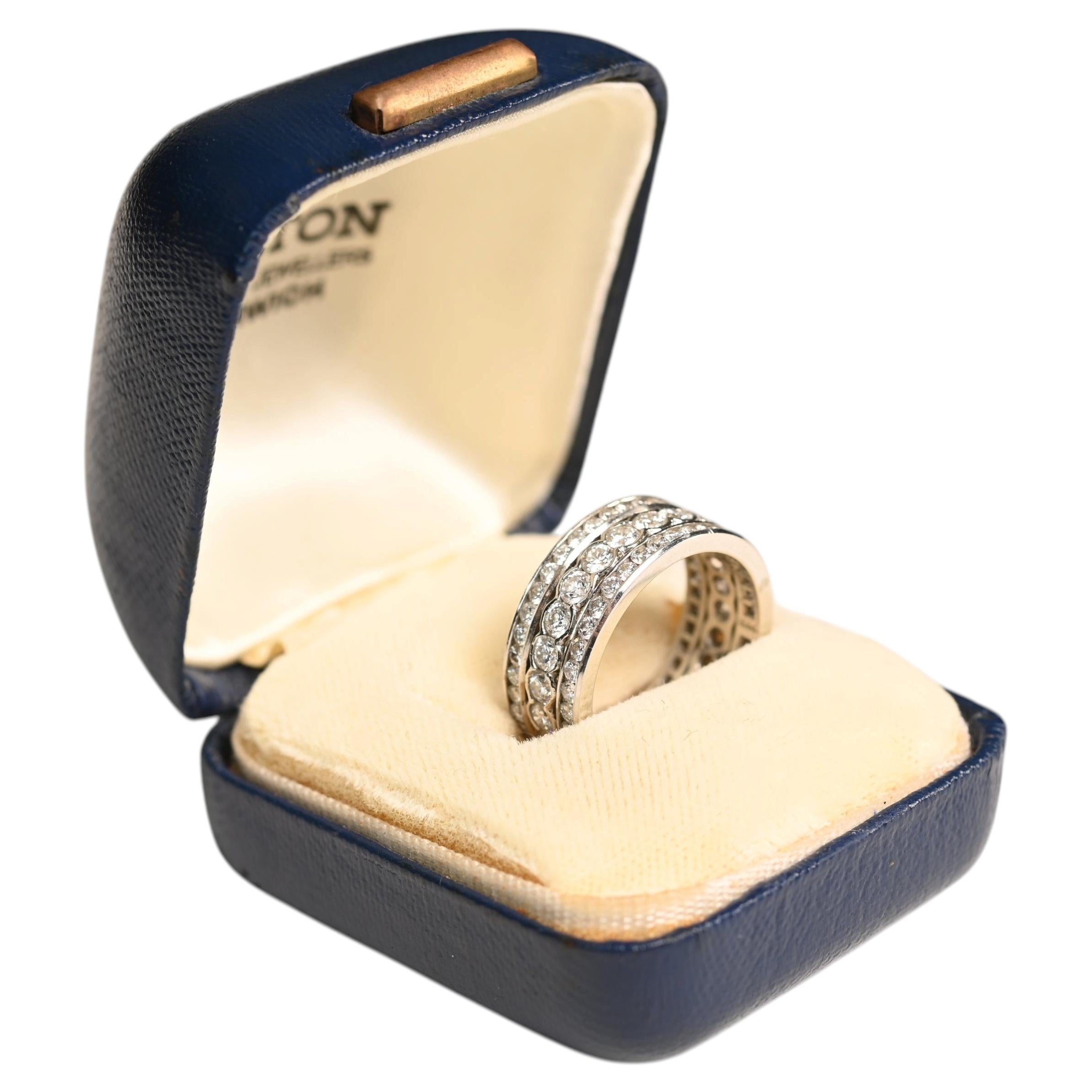 3 Row Diamant Eternity Band. 3 Karat H VS Brillant Rund Ehering Platin