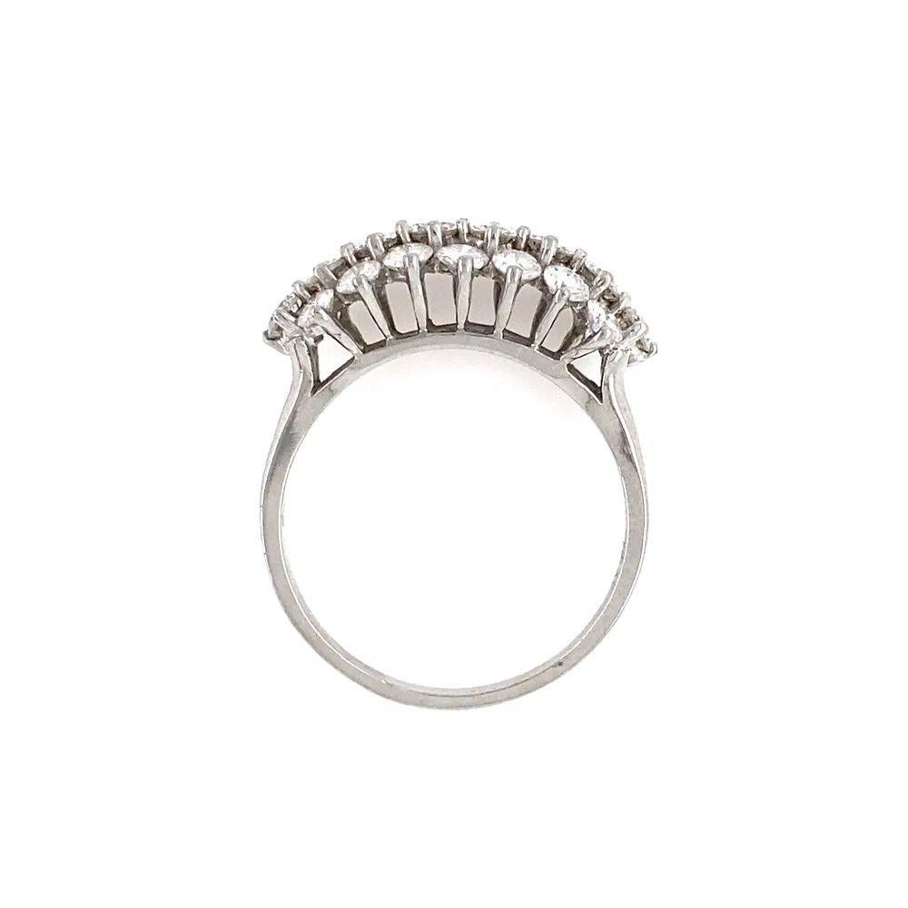 Moderniste Bague en platine avec 3 rangs de diamants Mid Century Modern 1960s en vente