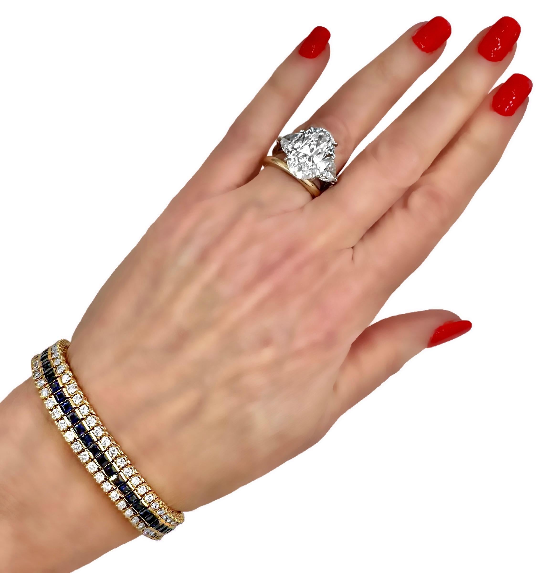 Pulsera de Tenis de Oro de 3 Filas con 2 Filas de Diamantes que Rodean 1 Fila de Zafiros en venta 3