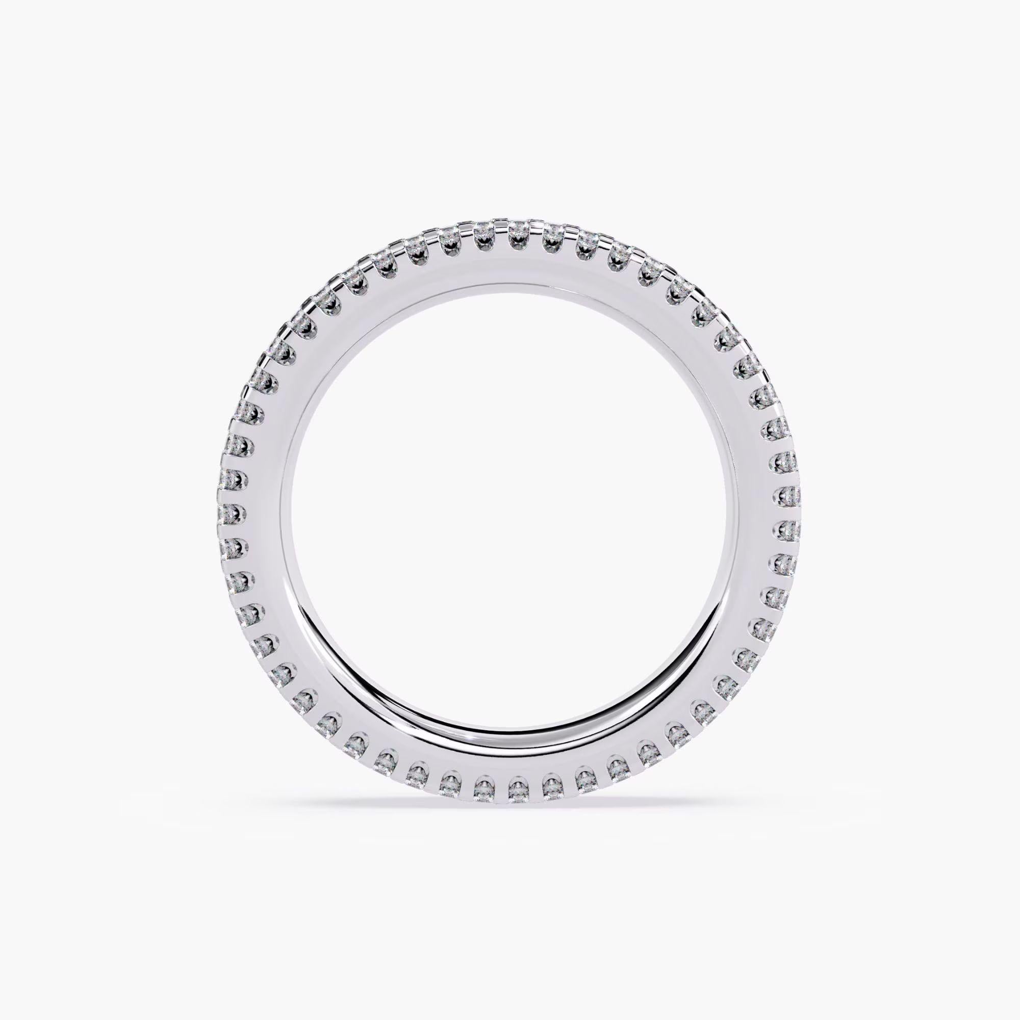 Alliance en or 14K avec pavé de diamants naturels sur 3 rangs, bague éternité de 0,75 carat en vente 2