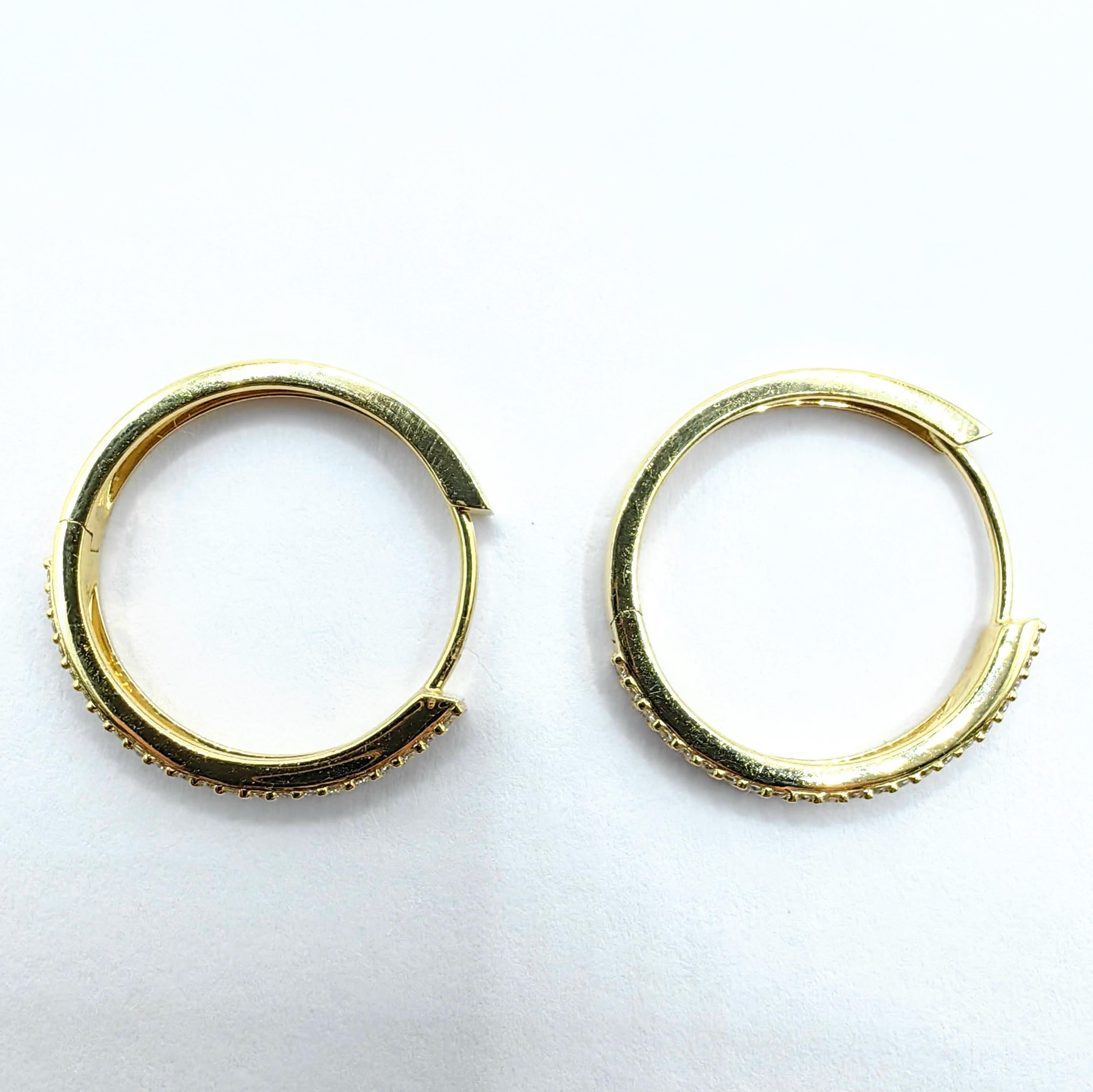 Boucles d'oreilles pendantes en or jaune 18 carats avec pavé de diamants octogonaux à 3 rangs de diamants ronds taillés en brillant en vente 7