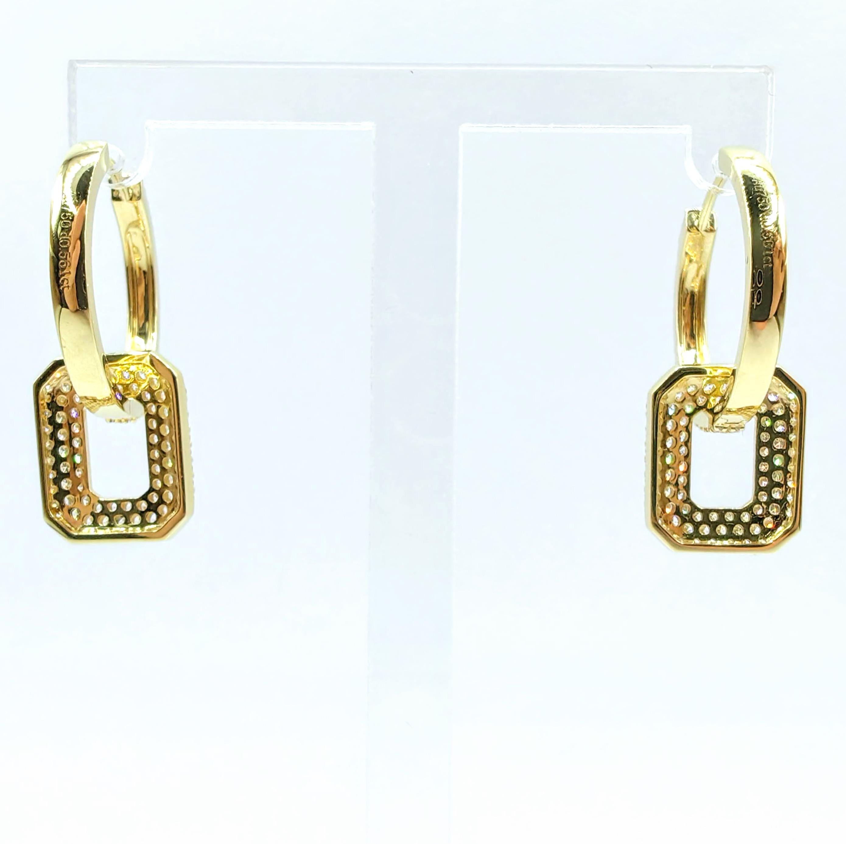 Boucles d'oreilles pendantes en or jaune 18 carats avec pavé de diamants octogonaux à 3 rangs de diamants ronds taillés en brillant Neuf - En vente à Wan Chai District, HK